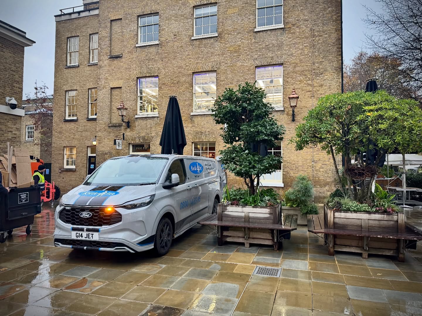 Our latest addition to the KwikJet fleet is now in operation in and around London.
Using a Ford Transit Custom Hybrid fitted with the @rioneduk eCityJet we are helping to reduce our emissions whilst working in London on sites.
#drainage #blockeddrains #plumbing #highpressurejetting #netzero