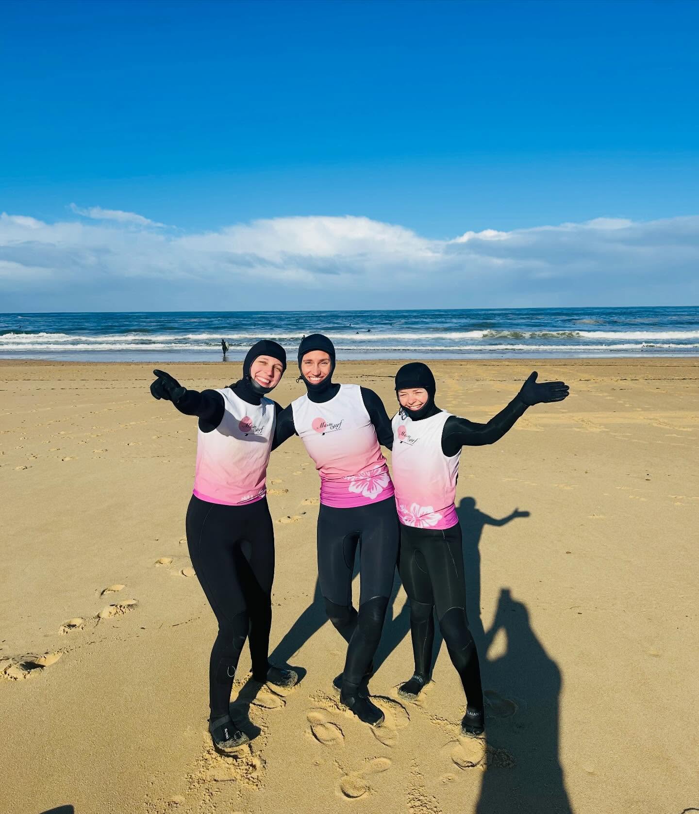 Sunny Sunday !!!!!
🌞
🌸
🏄🏼♀️
😎
Avec la team du club !!!
Best team ever !!!!
🌸
🏄🏼♀️
🩵
🌸
Des belles conditions en vues cette semaine: book ton cours ici 👇
📩 Maïa surf/ 0686496014/ contact@maiasurf.fr
📍https://www.maiasurf.fr
#surf #ecoledesurf #clubdesurf #seignosse #landes
