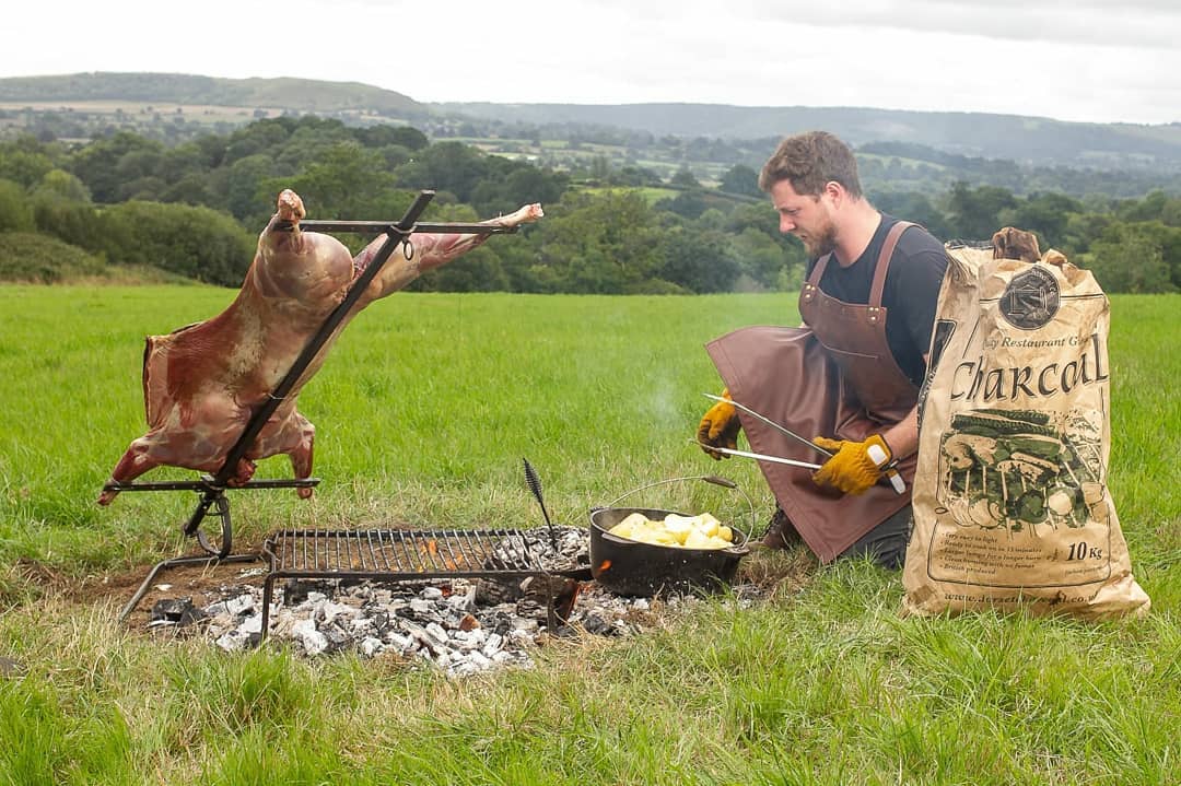 Here we go again...the BBQ season is upon us!
Recently sent these great photos by Matt @crossfirecooking which reminded me that the Easter weekend is nearly here...temperatures are warming...and all the horrible charcoal imports are stuck in the Suez Canal!
#dorsetcharcoal #britishcharcoal #suezcanal #bbqlife #bbq #bbqlovers #fabulousfarmshops