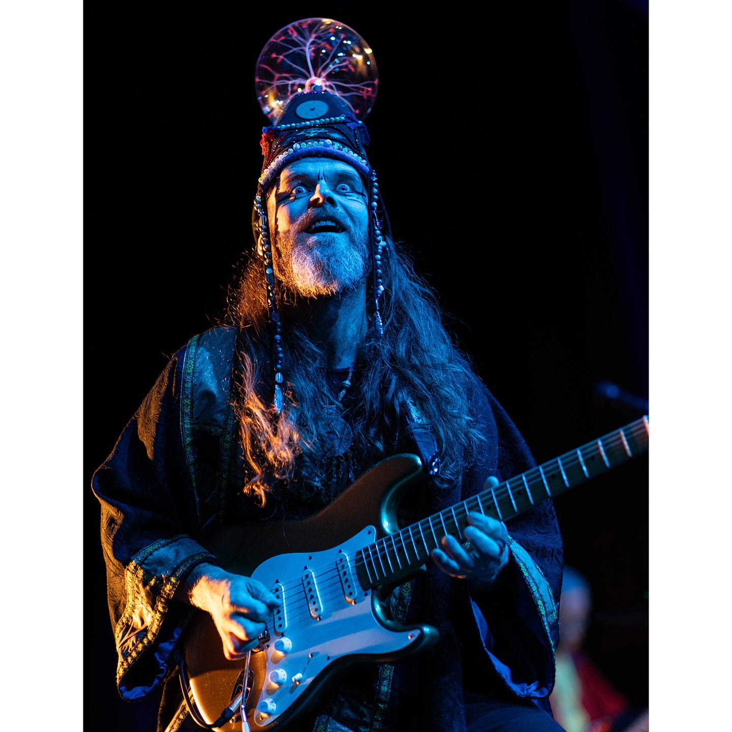 Another cracking night of live music at @thegulbenkian - this time courtesy of intergalactic travellers @henge_cosmicdross.
.
They came in peace - and did not disappoint.
.
.
.
.
.
#henge #livemusic #kent #canterbury #icci #ukc #cosmicdross #gulbenkian