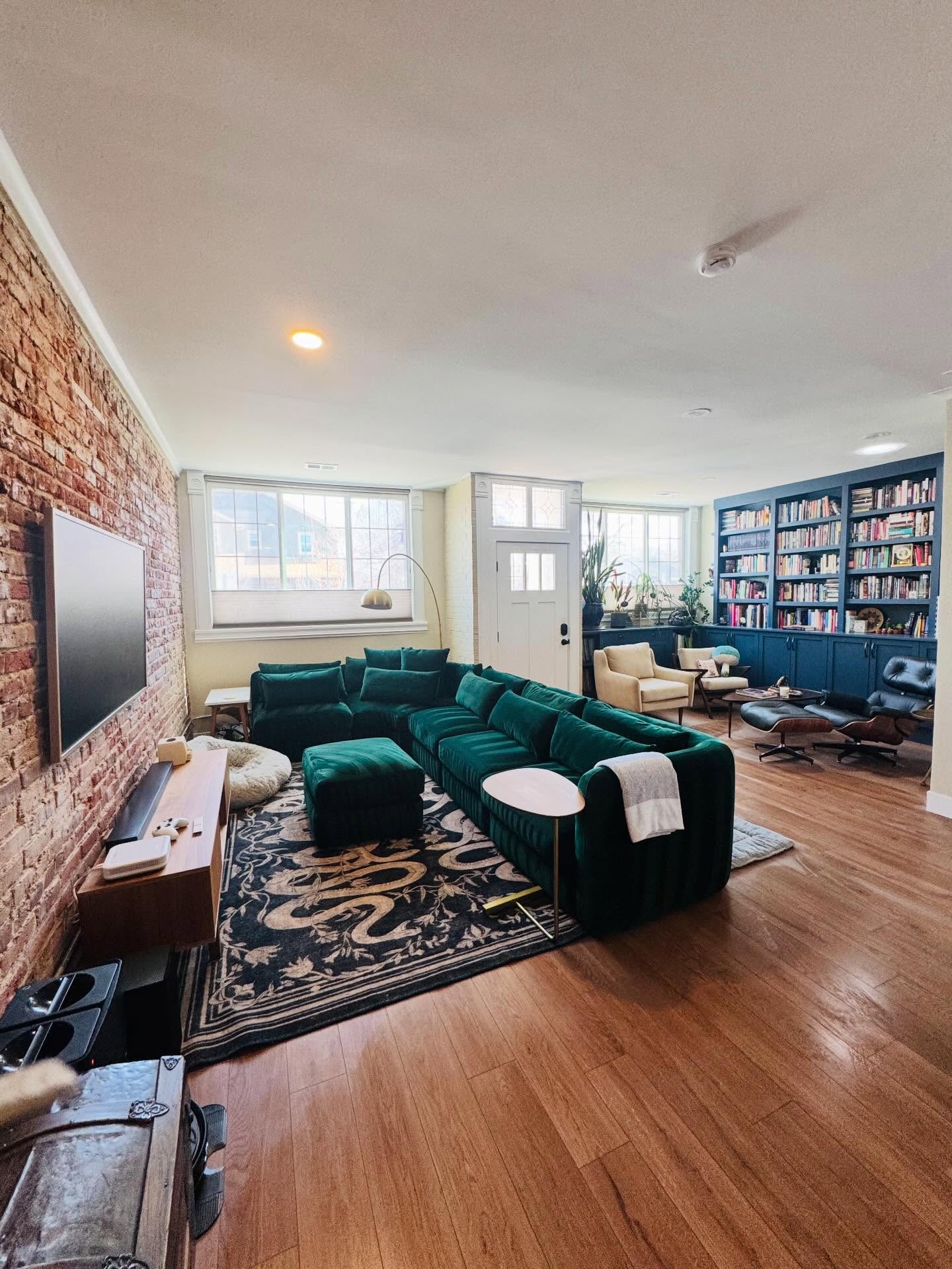 New Client in Denver! ✨
We gave this newly remodeled home a full deep clean !🧼
Looking for a reliable cleaner in the Berkeley neighborhood? Give us a call!