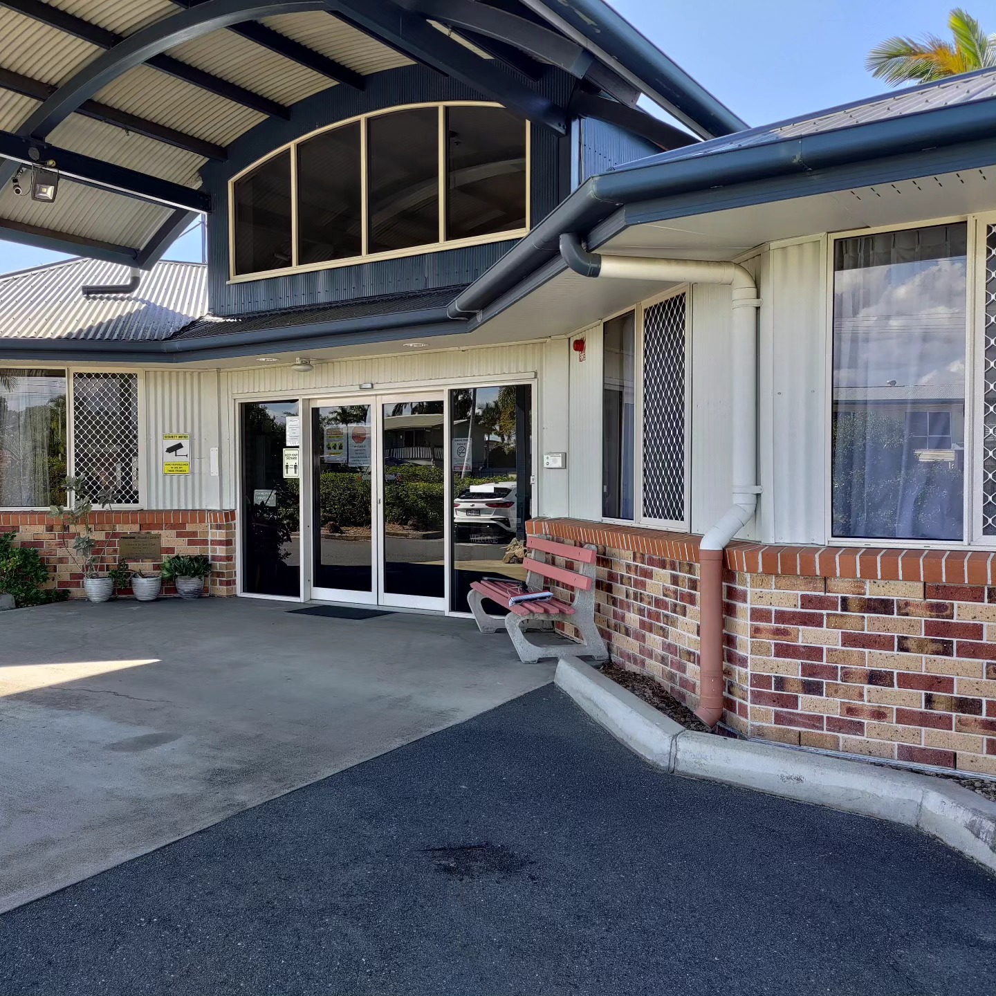 Renewing views of aged care facilities has its challenges, but the satisfaction never gets old.
#renewyourview #windowcleanersdirect #rockhampton #herveybay #cairns #cairns #townsville #helensvale #queensland
