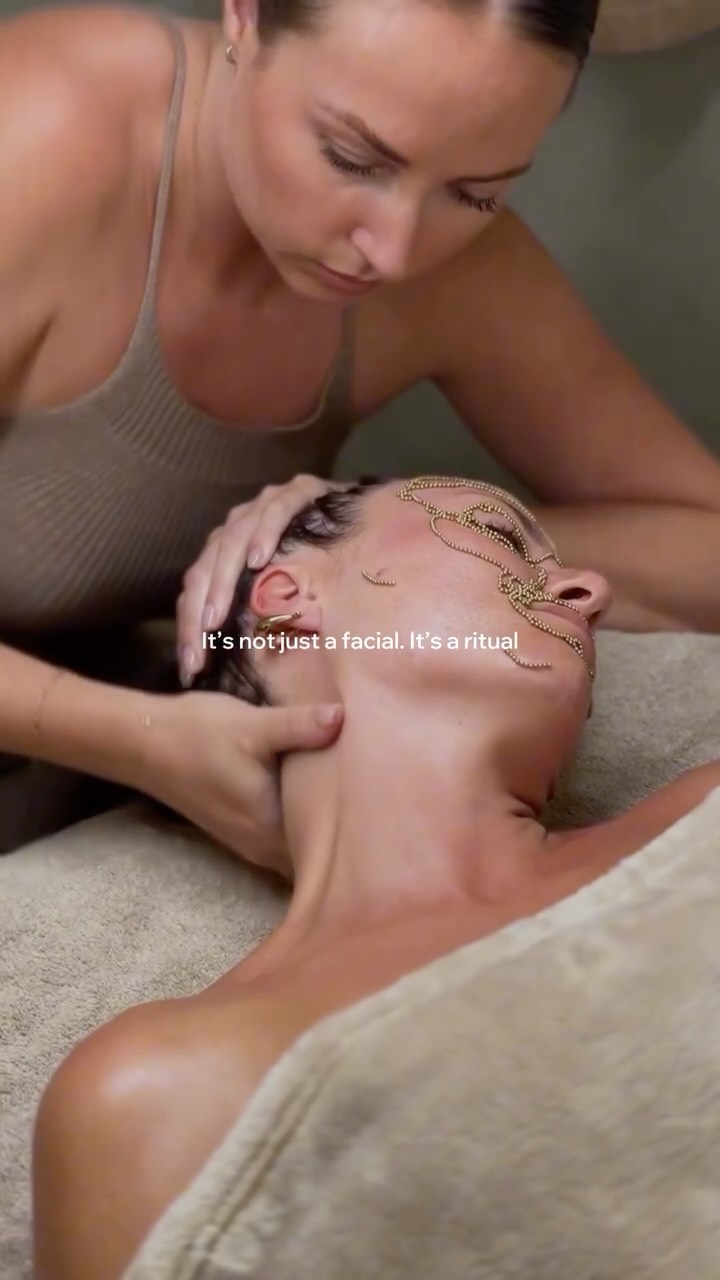 Transform your facial into a ritual for your skin and soul. â¨â
â
Qi Beauty isnât just a facial, itâs a holistic experience designed to restore balance, nourish your skin and calm your mind. â
â
Each step works with your body, helping you release tension, improve circulation and reconnect with yourself.â
â
More than glow, itâs a moment of care, intention and self-renewal. â
â
Make your skincare a ritual, not a routine. đ