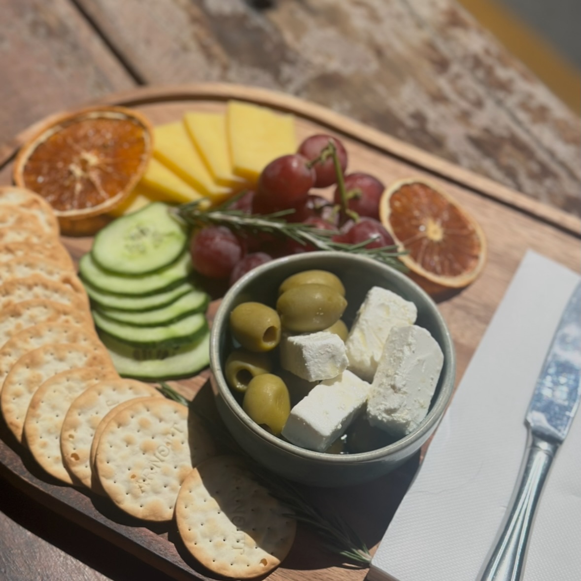New Share Board special for today & tomorrow only!
We’ve used a few of our gins to make this come to life, with Fig Gin marinated Fetta & Cucumber Gin soaked Olives it’s truly unique. Backed with some fantastic Australian Cheddar, fresh red grapes and water crackers, this is one you don’t want to miss.
These will definitely sell out so if you’d like to reserve one for Jazz tonight or a Distillery Tasting tomorrow. Shoot us a DM or give us a call and we’ll put one aside for you!
See you soon!