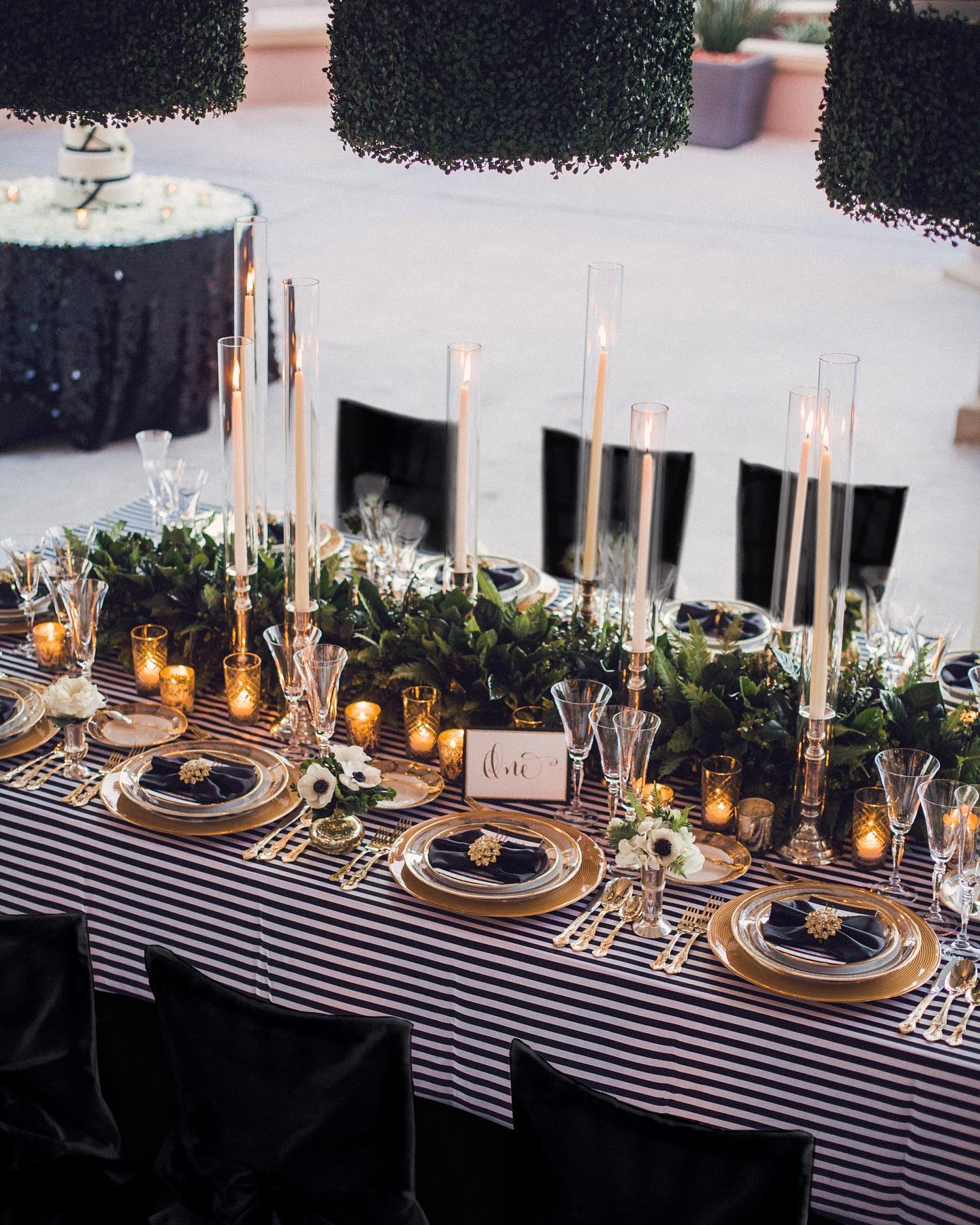 When only the best will do, we make sure every little detail is set to perfection! Down to the most intimate detail, we create those one-of-a-kind moments that will make your guests feel truly special! #amymancusoweddings
@amymancusoevents
@flowerstudio
@bbjlatavola
@eventrentsaz
@celebrationsinpaper