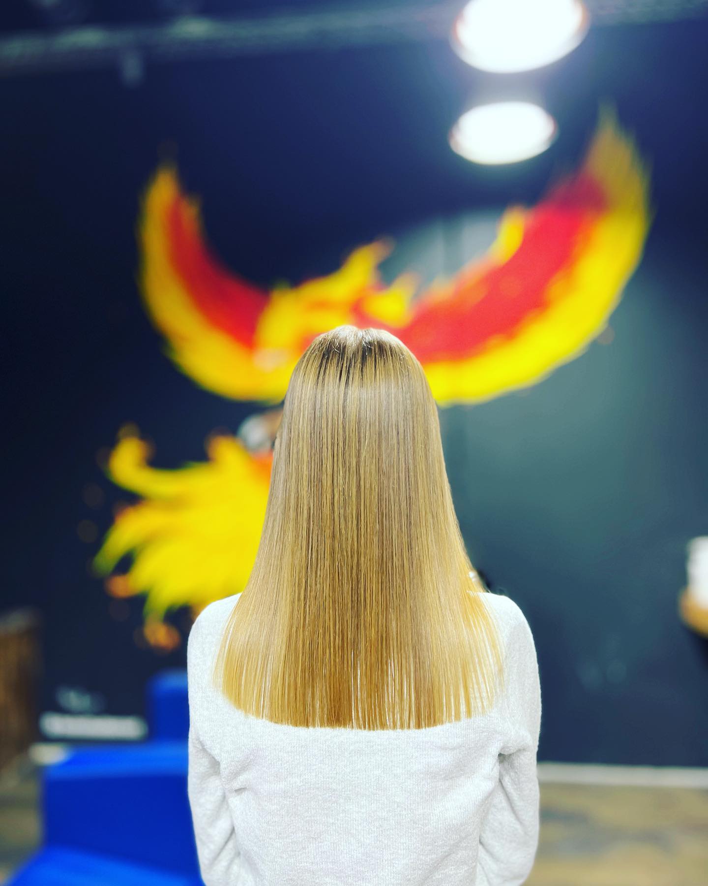 👉👉👉
„Meine Haare sollen länger werden, da reicht es einmal im Jahr zum Friseur zu gehen“ FALSCH!
Wir empfehlen Dir je nach Haardichte und Stärke mindestens 4 Besuche im Jahr beim Friseur. Du möchtest nicht nur lange Haare haben, sondern schöne und kräftige lange Haare. Wenn Du das Spitzen schneiden meidest, dann muss am Ende mehr abgeschnitten werden als Dir lieb ist. Vergiss auch nicht die Pflege, auch wenn Du keine Chemisch behandeltes Haar hast, verdienen Deine Haare das richtige Shampoo und die richtige Haarmaske! 🫶🫶🫶
#wirschneidendortmund
#ctmstr #cutmasterdortmund #friseurdortmund
#hydro #nutri #volumen #revital #derma #glynt
#hair #haircolor #hairdresser #beauty #wow
#dortmund #phönixsee #frisuren #hairstylist
#blondehair #frisur #style #happy #love #fashion
#frisurentrends #haircut #frisurenideen #schön #haare