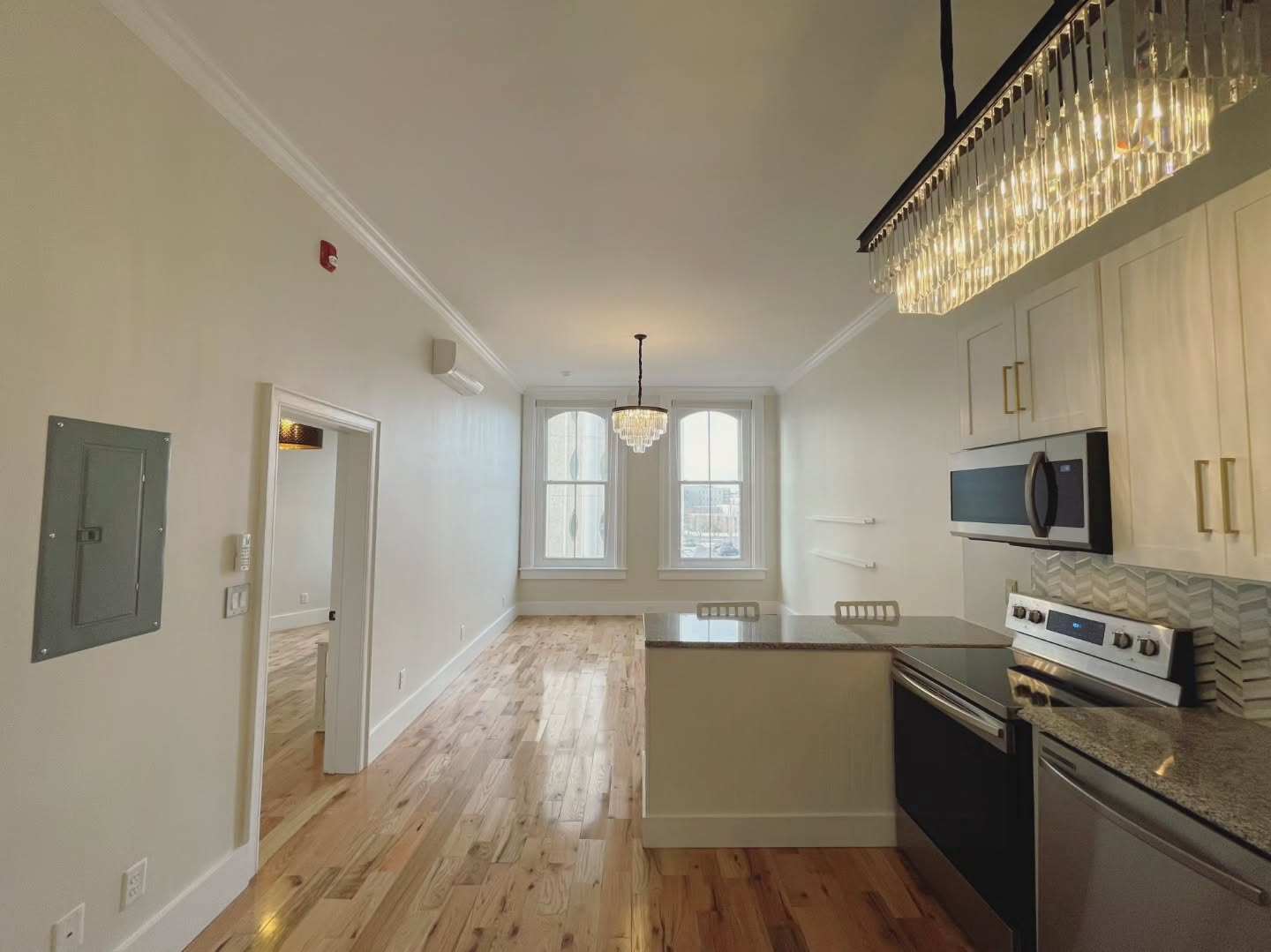 The finest apartments in Elmira are found in historic buildings made new! We have numerous apartments coming available for this summer of 2026; visit our website at capriottiproperties.com to find out more, and submit a free application to join our waiting list today!
#apartmentliving #downtownelmira #historichomes #luxuryapartment #victorianhouse