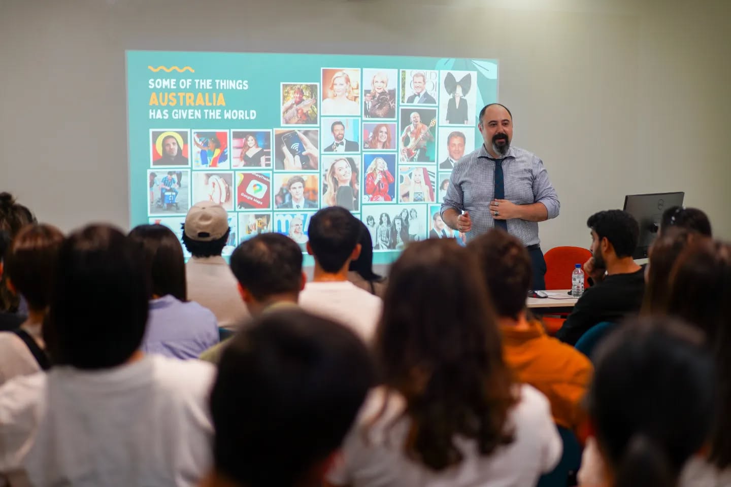 On January 24th, UE students delved into the significance of Australia Day, also known as the Indigenous Australian Day of Mourning. Understanding its Public Holiday status, controversies, Indigenous culture, and settlement history is crucial, especially for those new to Australia. 🌏🧳
We wrapped up the day with quizzes on Aussie slang, celebrities, and inventions, concluding with a classic Australian movie! 🍿🎥
Oh, and we added a tasty twist by introducing students to iconic Aussie snacks like fairy bread, Vegemite sanga, and other unique Australian treats! 🎉
#AustraliaDay #Origins #CulturalAwareness #Event #Presentation #Movie #CampusEvent #StudentLife #InternationalStudents #Melbourne #Australia #UniversalEnglish #UniversalLearningGroup