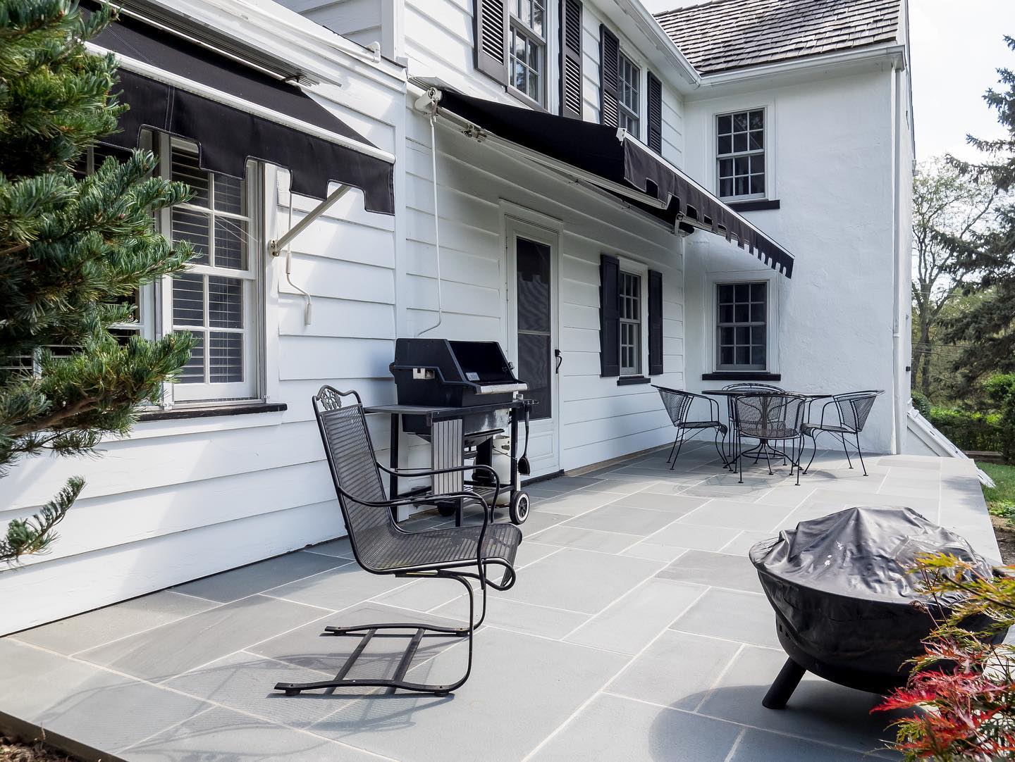 Elevate your outdoor living space with timeless elegance like this classic bluestone, transforming your backyard into a haven of style and comfort.
#TotalHomeManager #ClassicBluestone #hopewellnj #skillmannj #princetonnj #blackandwhitehones #bluestonepatio