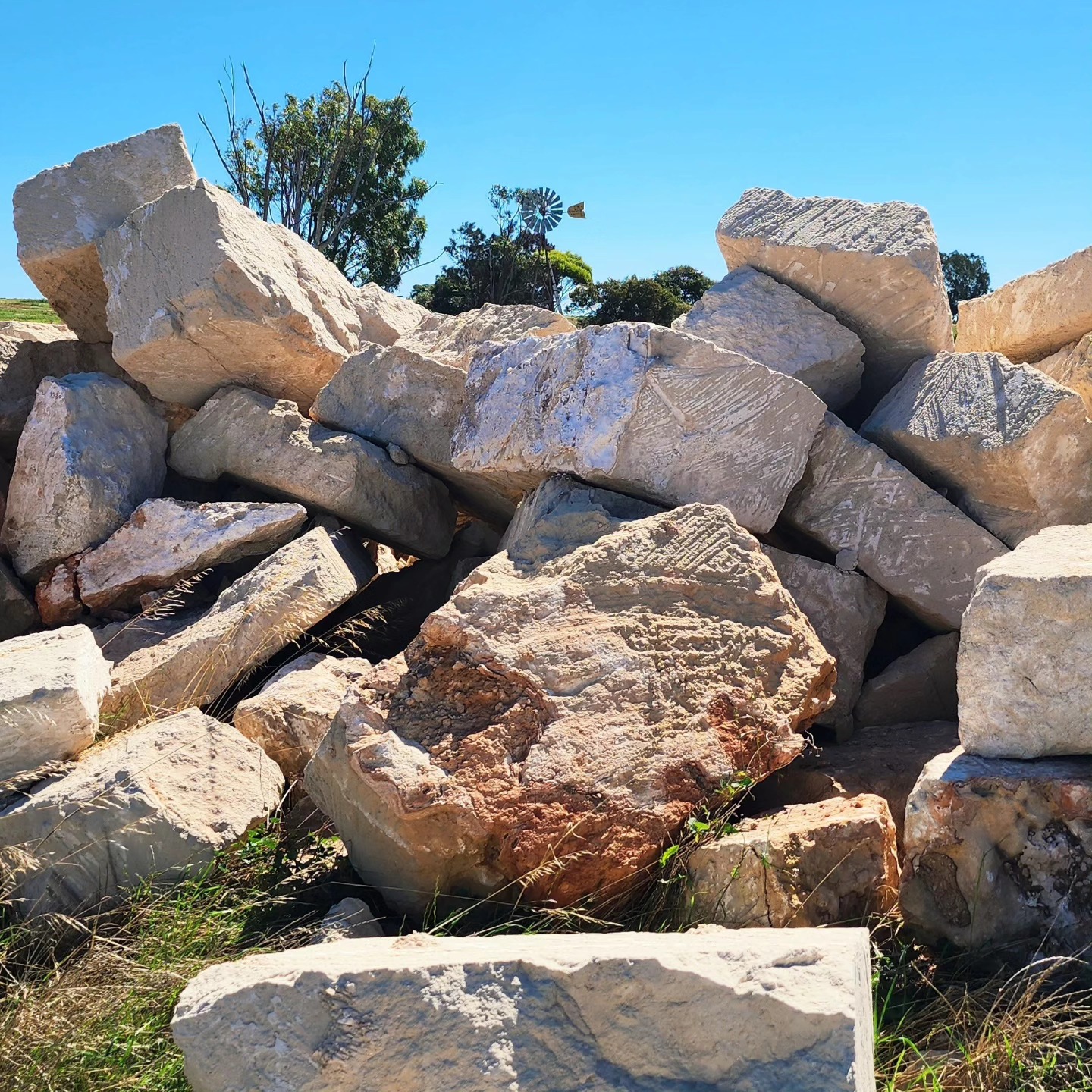 Out on the patio we'd sit,
And the humidity we'd breathe,
We'd watch the lightning crack over canefields
Laugh and think, this is...
--------
Our Stone.
From this great land to great Australian builds.
Proudly Australian Made.
----------
Our Australia Limestone - Shell, Oyster, Cream, Biscuit.
Available Australia wide in Blocks, Bricks, Cladding, Freestone and Premium pavers.