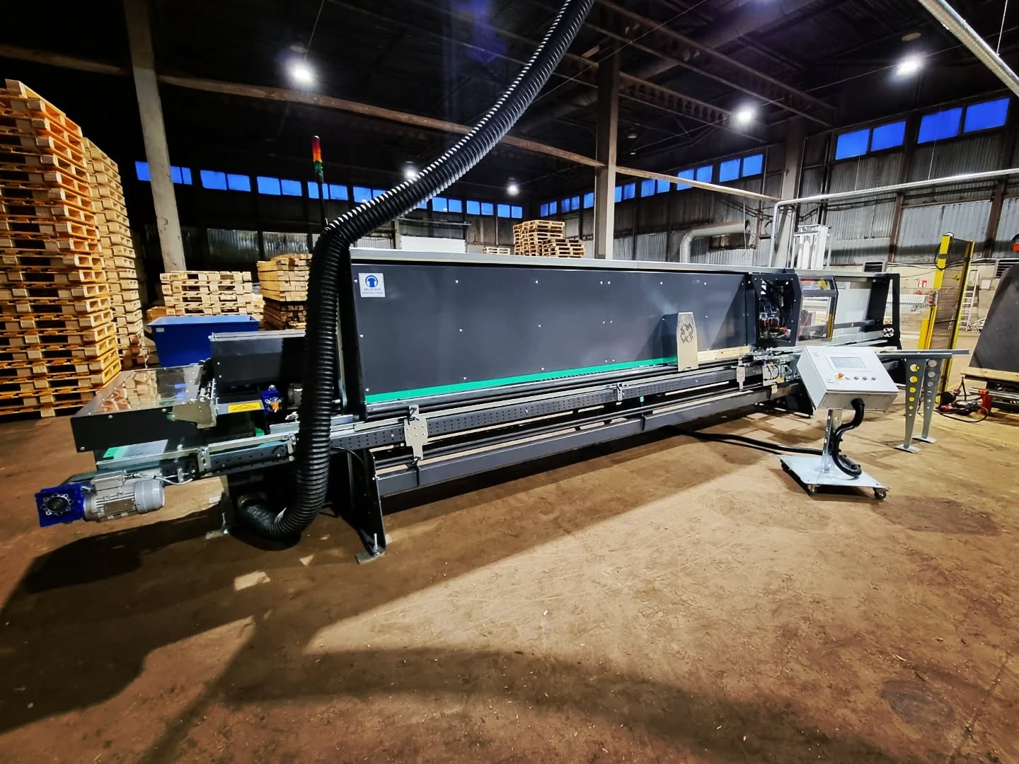 Our latest project delivered to Estonia 🇪🇪 The equipment consists of a leg nailing machine, LNM-3500 with block cutter, BC-5500 for pallet production.