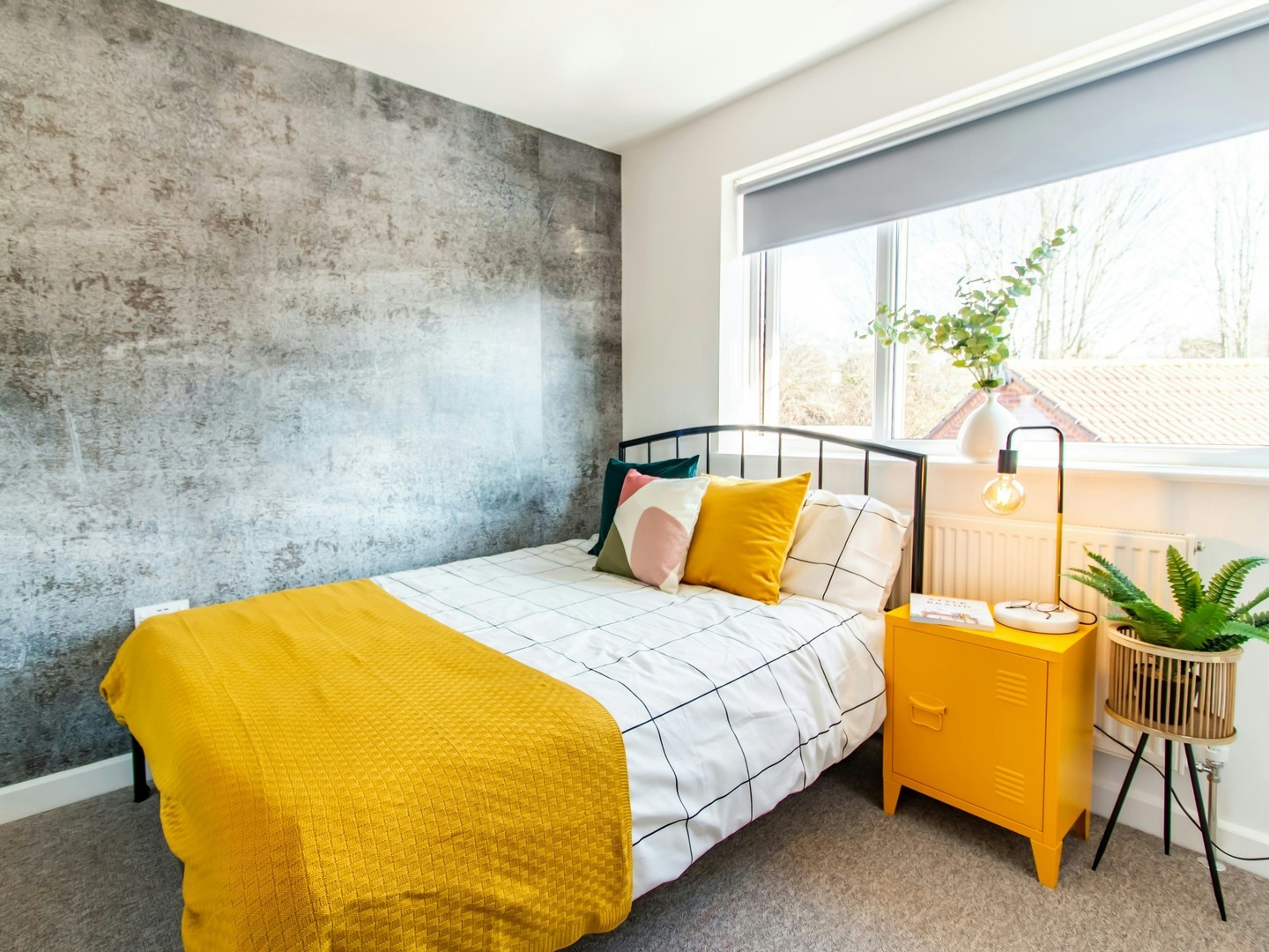 Cosy vibes and pops of colour make this bedroom a dreamy retreat 🌿✨
#HomeDecor #BedroomGoals #InteriorDesign #DreamyInteriors #ColorfulHome #CozyCorner #RelaxingSpace #StyleInspo #DecorInspiration #bicesterliving #housematesmakeahome