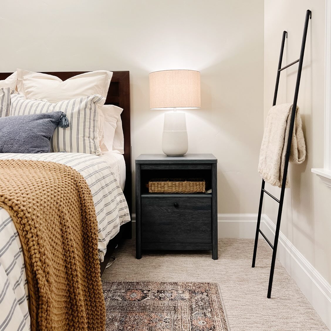 Suite dreams 🌙
#guestbedroomdecor #bedding #guestbedroom #interiordesign #bedroomdesign #homedesign #interiors #bedroom #houseandhaven