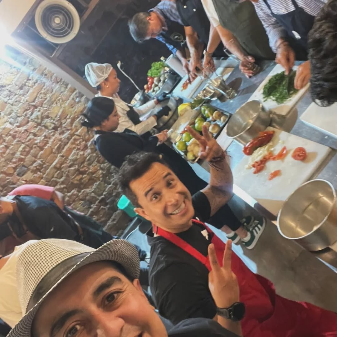 Gracias infinitos a todos los asistentes a nuestra inolvidable Experiencia de Parrilla Argentina de la mano del maestro Chef @cristiankollrich Cristian Kollrich! 🇦🇷🔥 Su pasión y expertise elevaron cada momento! 📩 DM para reservas.#ParrillaArgentina #Asonalchefs #BogotáEats