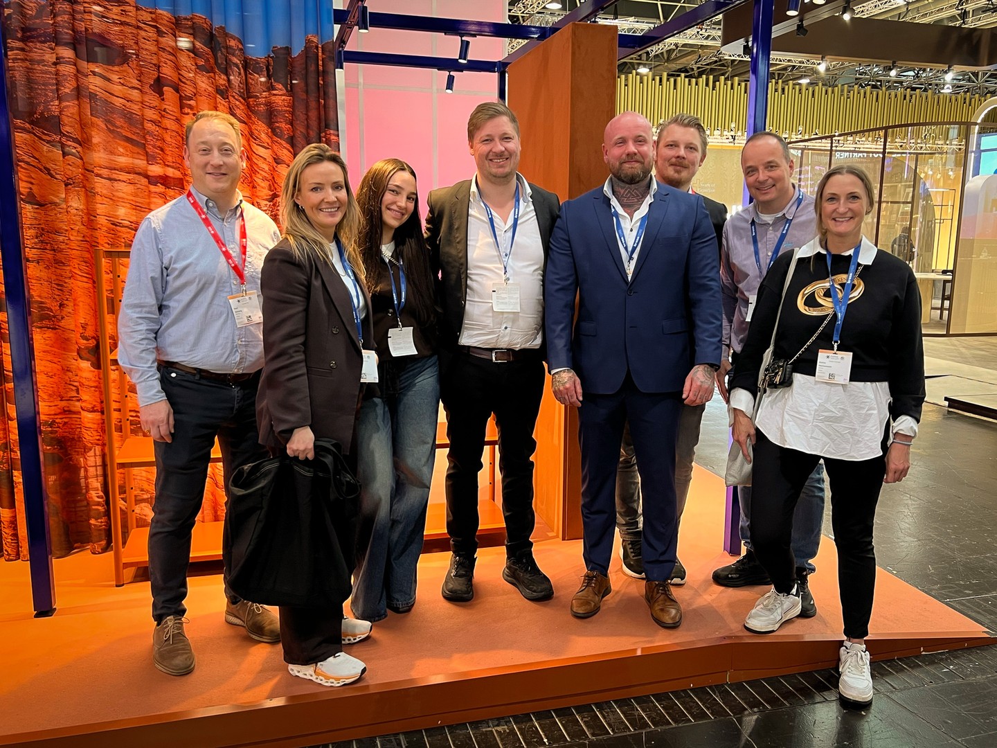 EuroShop 2026 ✨
Masse inspirasjon, nye trender og spennende løsninger for fremtidens retail 💡
Takk til leverandører og samarbeidspartnere for gode møter og fantastisk gjestfrihet 🤝
Vi tar med oss mye inspirasjon hjem!
#EuroShop #RetailTrends #RetailDesign