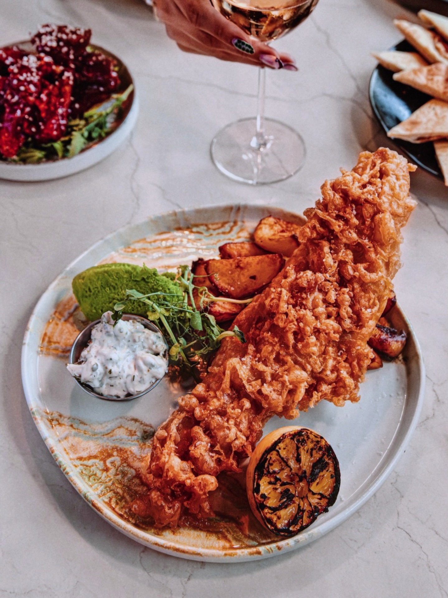 It’s Friday, anyone craving fish and chips ?
Don’t worry ! We have got your fix right here !
Also Happy hour from 6.00 - 8.00 if you fancy a cheeky drink 😉