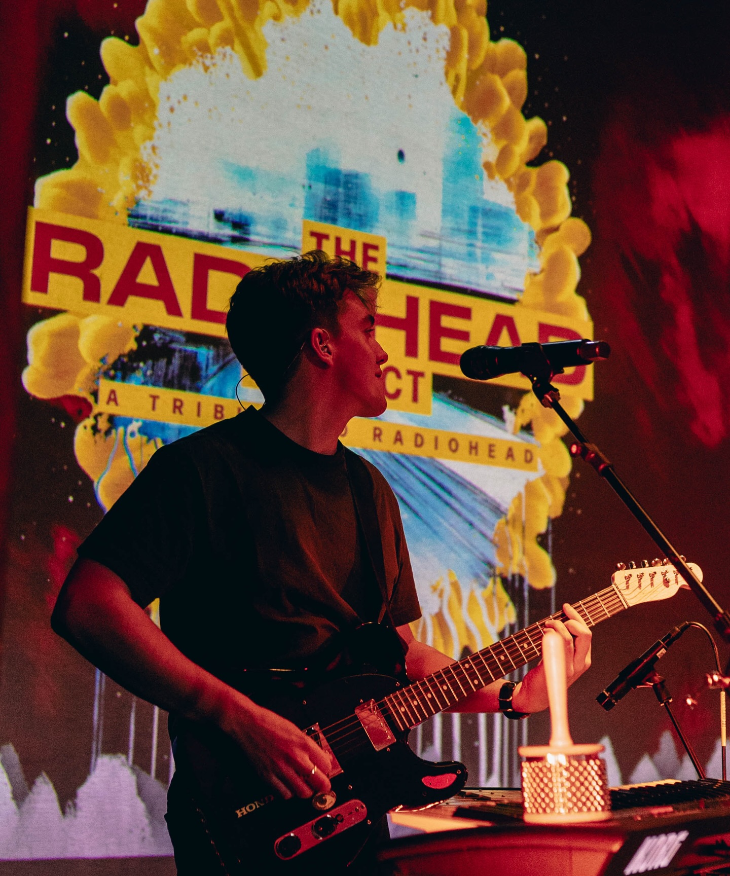 Meet the band pt.2
This is Joe. He does guitar, keys, cabasa, glockenspiel and backing vocals in the show (busy guy). Joe is a jazz guitarist based in london, has played in festivals and venues around the UK and europe with his own music and for other artists.
Joe listened to radiohead pretty much every day of his teenage years, especially ok computer and the bends
His favourite song to play in the show is ‘Just’ because it does what radiohead does best - it’s fun and explosive whilst being an amazingly unique and interesting song.
His most common meal deal choice in 2025 was chicken and bacon sandwich, pack of squares and a red bull.
He wanted me to tell you that he is also currently wearing a cowboy hat.
Hi Joe 👋
#guitarist #jazzguitar #guitar #radiohead #band