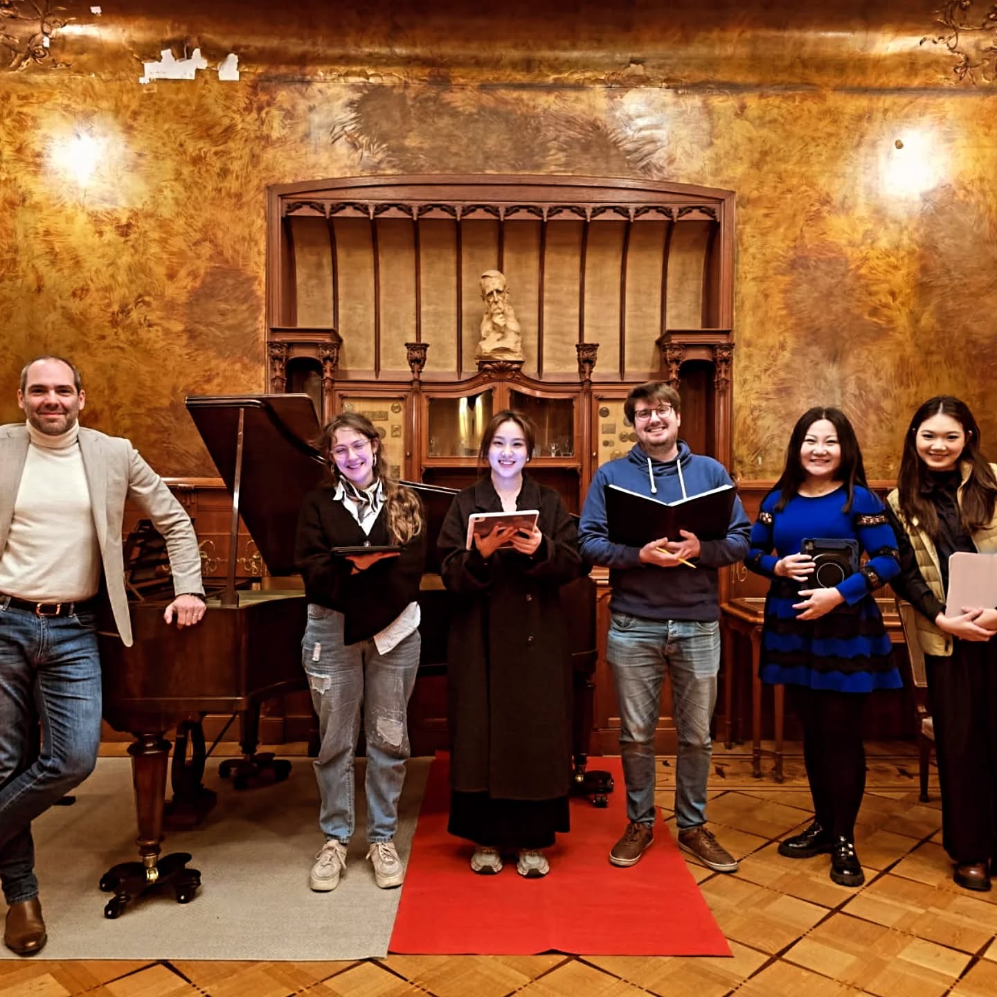 Premier concert de l'année des départements chant et piano d'Arts2! Bravi a tutti: élèves chanteurs, élèves pianistes, accompagnateurs, professeurs, staff et équipe technique. Merci à la maison Losseau. À ce soir piur un requiem à la Hulpe Monsieur Fauré!