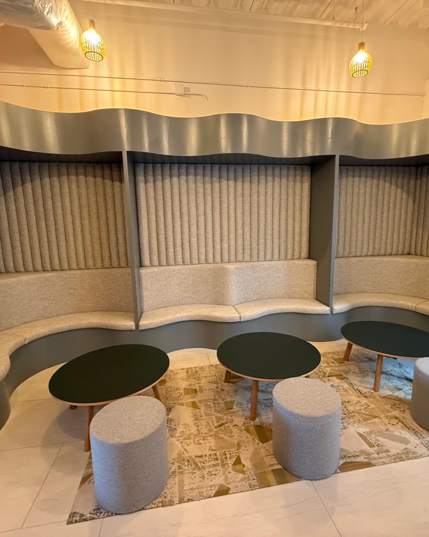 Custom banquette seating and wall panels completed for a recent Domain buildout. Designed, Upholstered, and installed in collaboration with a local millwork partner. The curves, channel backs, and subtle texture all come together to create a comfortable, elevated seating experience. Swipe to see the before and the process behind it.
#customupholstery #banquetteseating #commercialinteriors #hospitalitydesign #ambroseupholstery