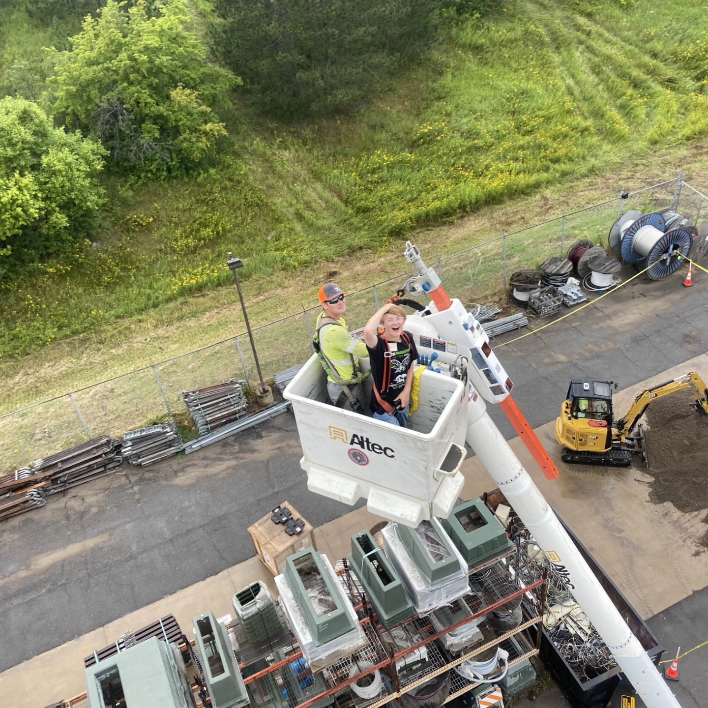 It was a bunch of fun to contribute to and participate in the @minnesota_power family night in Eveleth. We appreciate their sponsorship and getting a chance to give back in a small way with button making and training some future robot operators.
