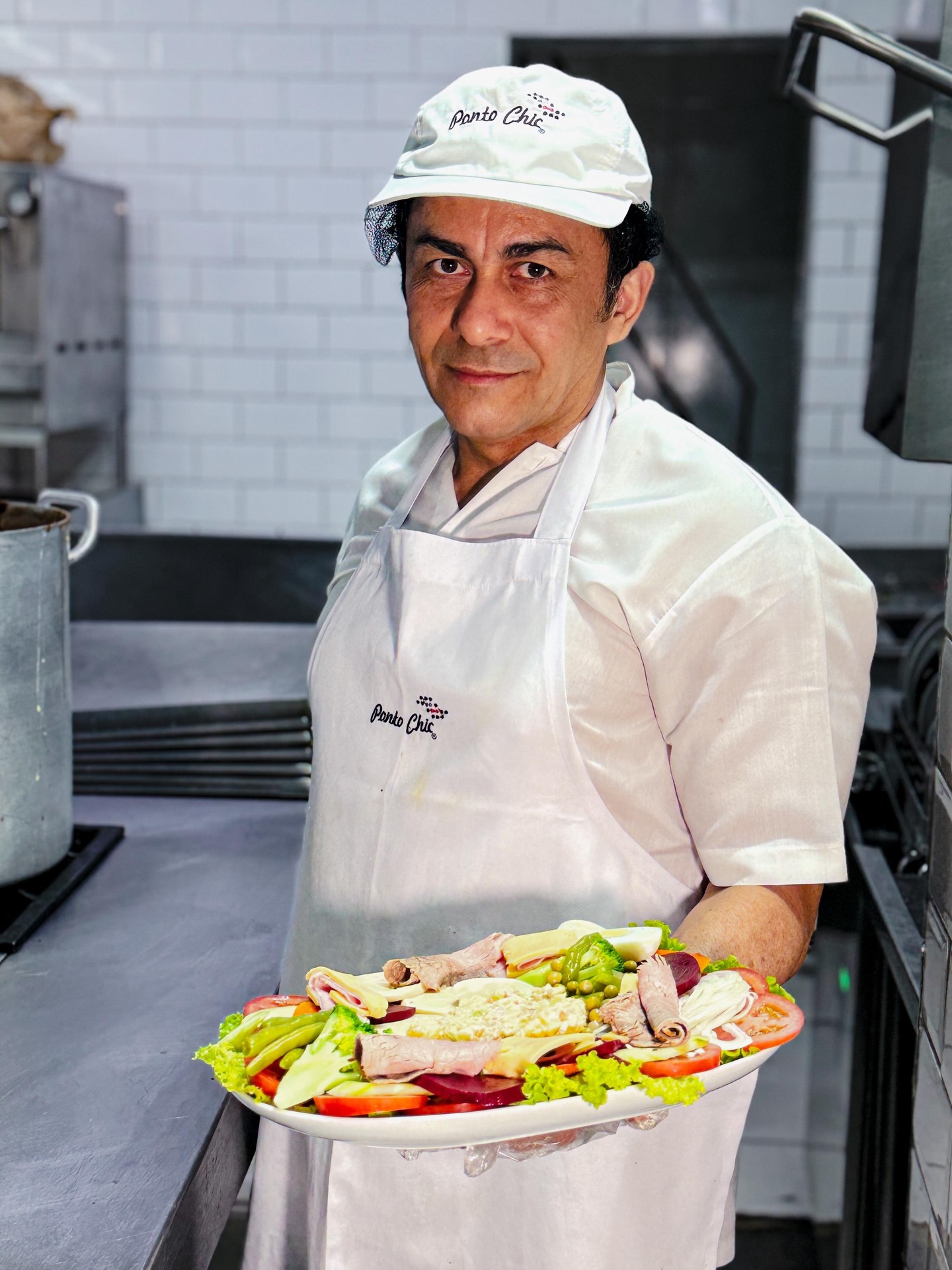 Perfeita pra qualquer momento do dia. 💚
.
.
.
#SaladaCompleta #ComidaDeVerdade #LeveESaborosa #PontoChic #AlimentaçãoSaud