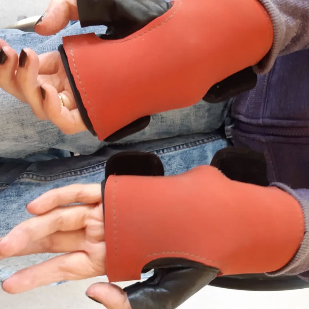 Grippitz also make custom gloves - so if there is something in particular that you need for your hands then contact us!! We will try our hardest to assist you πππ
#wheelchairgloves #wheelchair #leather #ability #bespoke