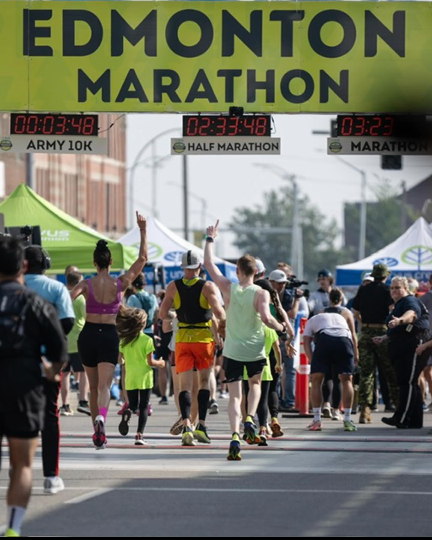 @edmontonmarathon what a weekend! Congrats to everyone on doing something hard. π
We are so proud! π₯²
#yegrunners #yeg #edmontonmarathon #marathon #10k #5k #halfmarathon