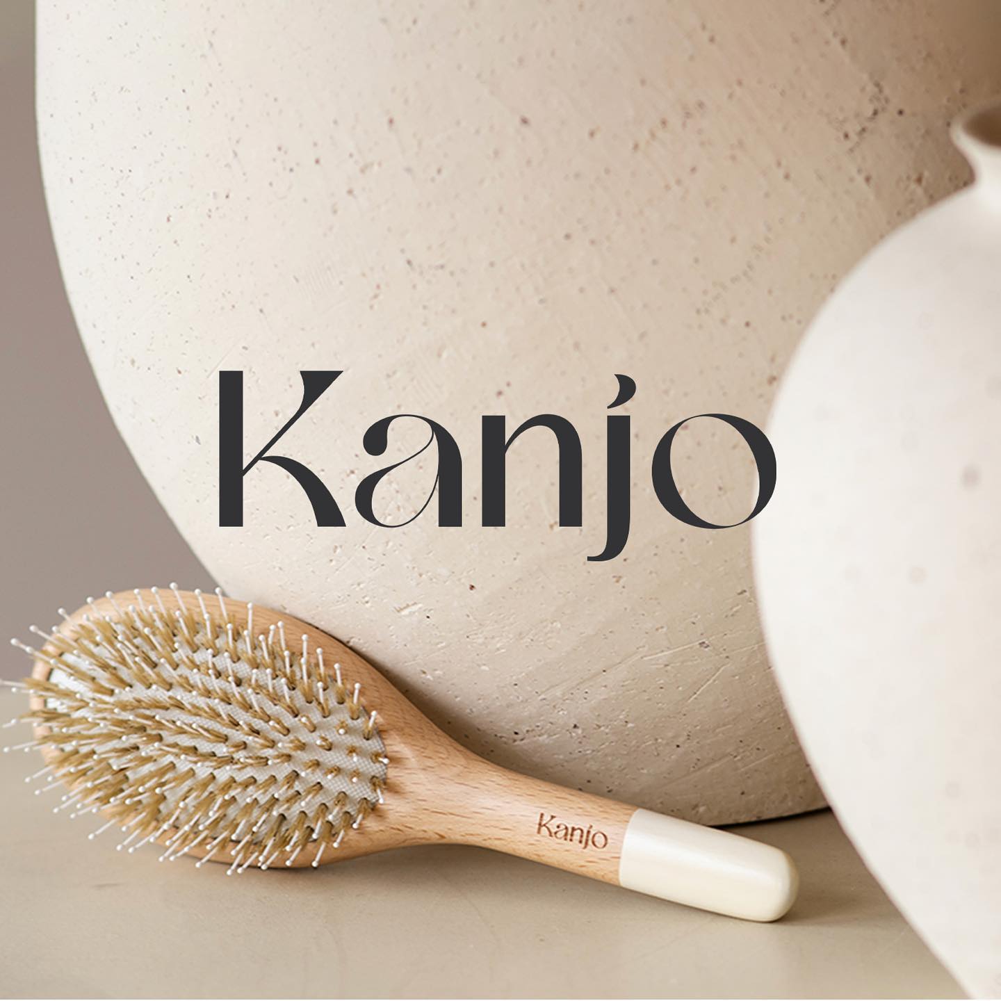Last year I had the chance to work on this beautiful project... 🌿✨ Unwind, slow down, and savor those tranquil moments that rejuvenate your spirit. Elevate your daily routine, because you deserve nothing less than pure bliss.
#brand #verpakking #grafischontwerp #graphicdesign #branddesign #branding #businesswomen #logoontwerp #logodesign #huisstijlonwerp #grafischontwerp #ontwerpbureau #minimaldesign #selfcarejourney #zenmoments #hairandskinessentials #brandingdesign #minimallogo #minimalbranding