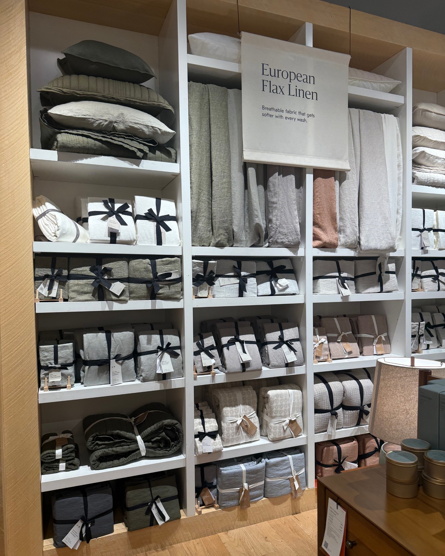 Your bed called—it wants an upgrade. Discover @westelm's collection of luxe bedding in textures, colors, and styles that make crawling into bed the best part of your day. Shop in-store and feel the difference for yourself 🛏️.
#fountainsatroseville #rosevilleca #placercounty #westelm