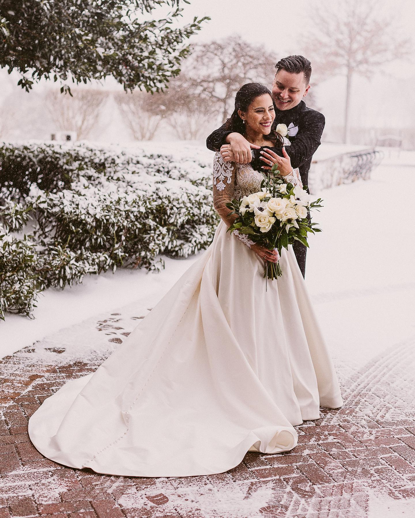 Alexa’s wedding was a true winter wonderland. I’m not exaggerating when I say my jaw was on the floor the entire time scrolling through this wedding album. Absolute perfection!
Makeup @beautypieartistry
Hair @evergreenbeautydmv
Photography @kelcialanephoto
Venue @piedmontclubva
www.beautypieartistry.com
.
.
.
.
.
#wedding #weddingmakeup #weddinghairstyle #weddingphotography #bride #weddingmakeupartist #makeupartist #mua #virginiawedding #vawedding #bridalportraits #bridesmaid #bridesmaids #dcwedding #dcweddings #outdoorwedding #winterwonderland #theknot #weddingphotos #elopement #engagement #engagementphotos #engaged #destinationwedding #destination #virginiabridemagazine #virginiabride #bridalmakeup #esthetician #vabridalmua