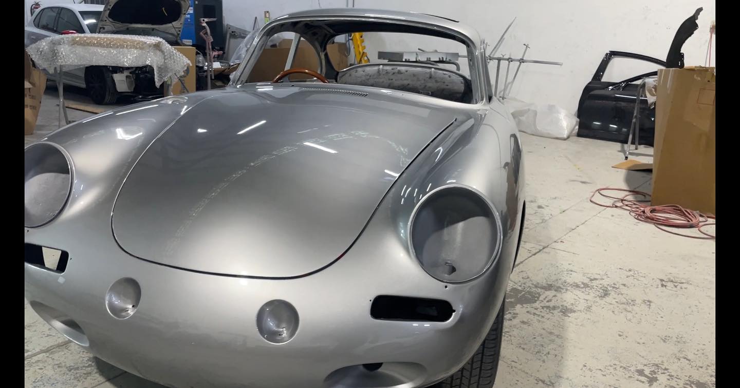 Colour Porsche GT Silver
.
. #porsche #porsche356 #classiccars #classiccar #classicsportscar #fabrication #metalfabrication #webstagram #spraypaintersaustralia #porscheoutlaw #porschemelbourne #vintage #cars #carsofinstagram #sportscar #restoration #vintiquemoto #melbourne #australia