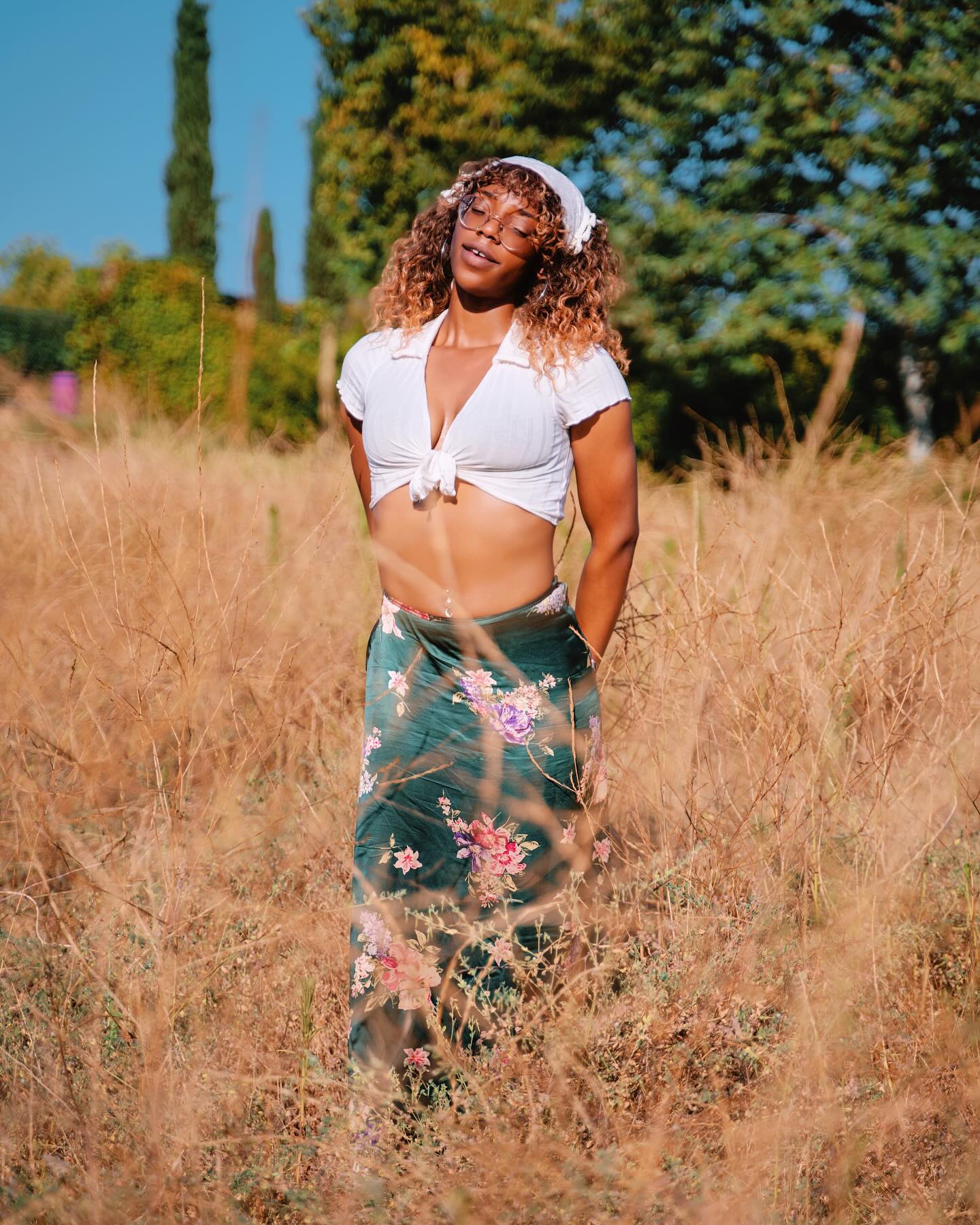Life is better with a little sunshine and a few clouds 🌞☁️
#photography
#photooftheday
#PortraitPhotography
#PortraitPhotographer
#Portraits
#InlandEmpirePhotography
#CouplesPortraits
#CaliforniaPhotographer
#PhotographyInspiration
#PhotoShoot
#PhotographyLovers
#RusticPhotography
#SummerPortraits
#OutdoorPortraits
#CreativePortraits
#PortraitSession
#LifestylePhotography
#FineArtPortraits
#NaturalLightPhotography
#PhotographyCommunity
#ProfessionalPhotographer
#PortraitVision