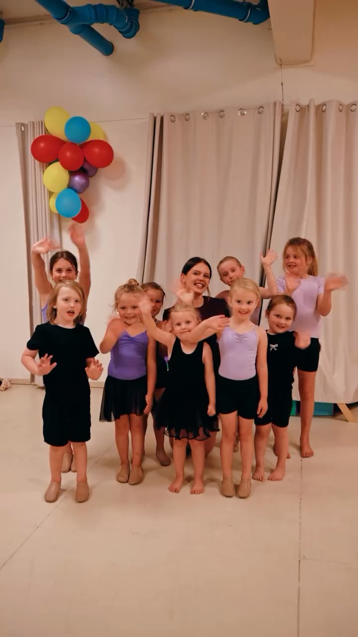 ✨ MINI COMPANY ✨
A Thursday arvo in the studio with Mini Company
