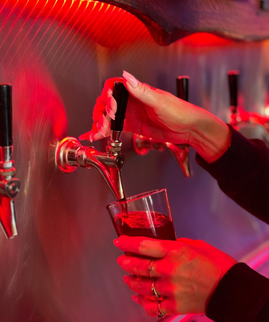 Decisions, decisions.....what will you drink today?
Stop by The Lodge for our Self Tap beer wall and enjoy our incredible selections of craft brews while watching March Madness from our 180" Jumbotron!