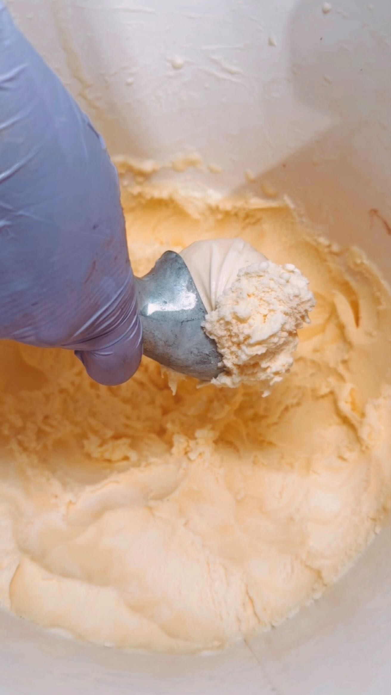 ⭐️ NEW SERVICE ALERT ⭐️
Can you guess what it is? 😋🤍
#icecream #sundae #partycatering #explorepage #icecreamsundae
