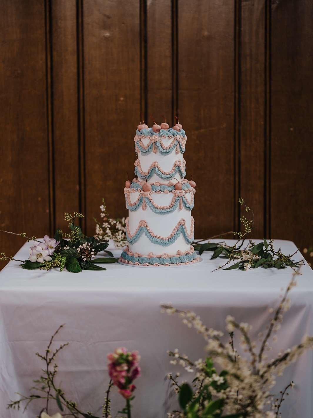 A little cake moment from a recent supplier shoot 🤍
Soft pastels, delicate piping and a few cherries on top.
Seeing it all set up like this is always my favourite part - when everything just comes together so beautifully.
Hannah x
Venue: @thesessionshouse
Photographer: @capturedbyroxy
Flowers: @liquoriceandlimeely
@harpweddings @ellienormanbridal @di_hassall @loveandlacebridaluk @nailsatells