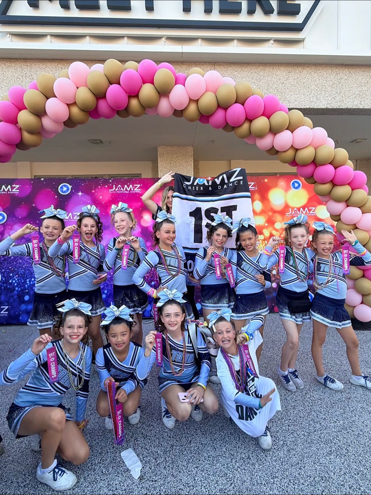 Congratulations to our Del Rancho 11U Toros Cheer Team!!!
Way to crush the end of season competition!! We are so proud of you! 🏆🎉🤘🩵