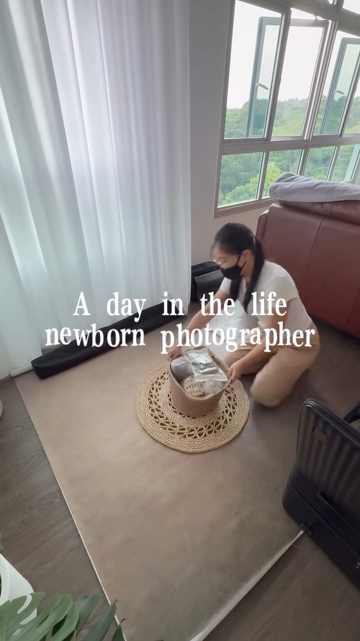 Still warming up? That’s perfectly okay. 🤍
This is a peek behind the scenes of a real in-home baby session where we slow down, follow baby’s lead, and let everything unfold naturally in the comfort of your own home. 🏡
No rushing, no pressure. Just gentle moments and beautiful memories made right where your family feels most at ease. 🥹
📩 DM me to book your in-home session. 💛
#inhomephotography #babyphotography #behindthescenes #babysession #sgnewbornphotography