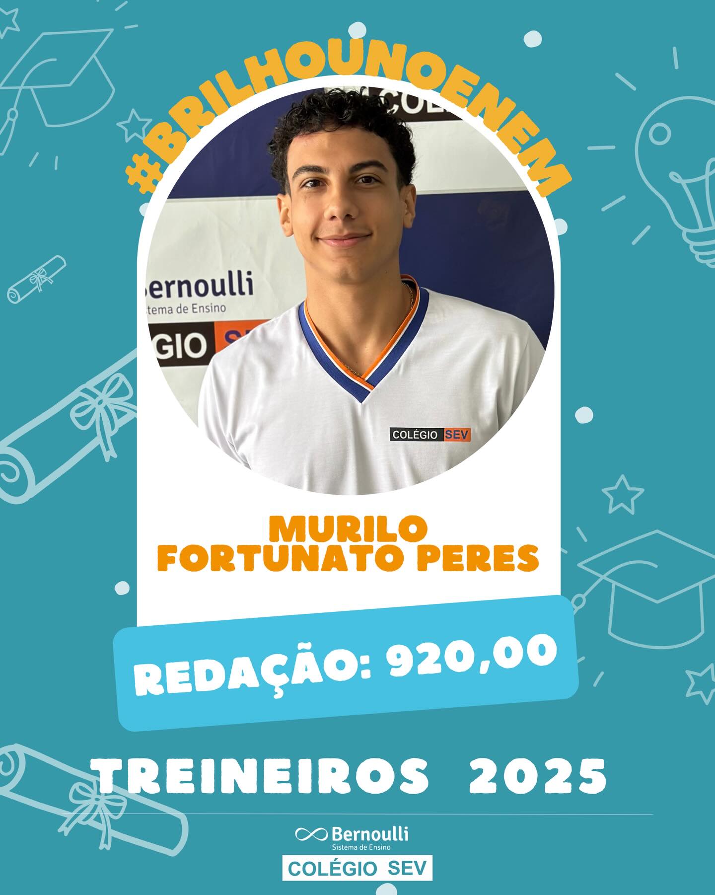 Um resultado que começa antes mesmo da linha de chegada.
Nossos alunos treineiros já mostram, na prática, o nível de preparo que constroem ao longo da sua trajetória estudantil, com destaque na Redação do ENEM 2025.
Esse desempenho revela pensamento crítico, repertório consistente e segurança na escrita.
Parabenizamos cada aluno pelo excelente resultado.
Que venha 2026 🚀