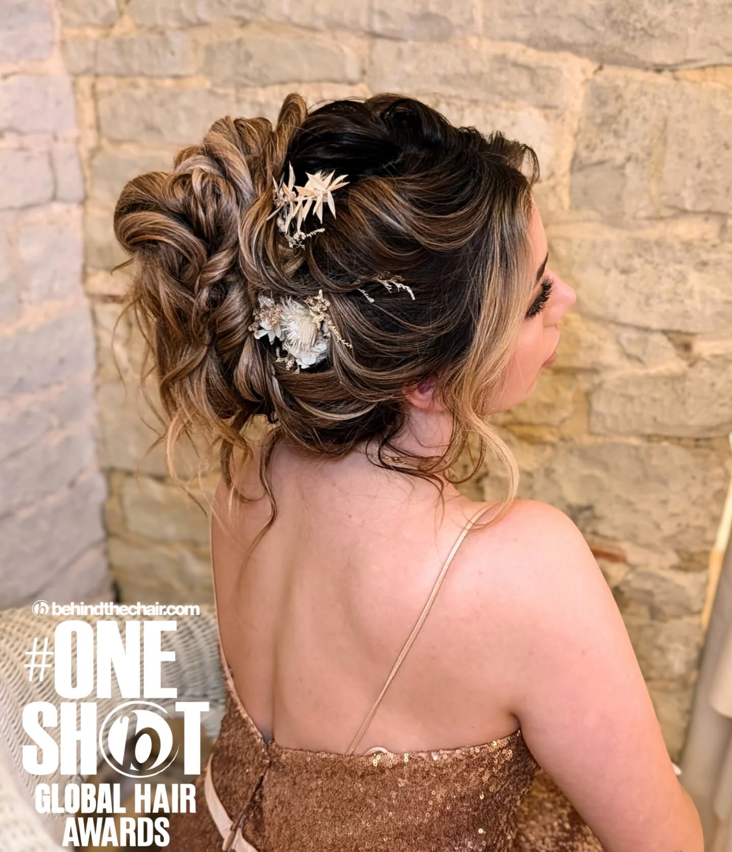 First entry into @oneshothairawards ๐ผ
The very beautiful @miamooremodel taking beachy texture into the evening ๐พโจ
DM if you'd love this look for your most special day, Becca x ๐ผ๐พโจ
#btconeshot2026_specialeventstyling #oneshothairawards #bridalhairdevon #bridalhaircornwall #bohoupdo