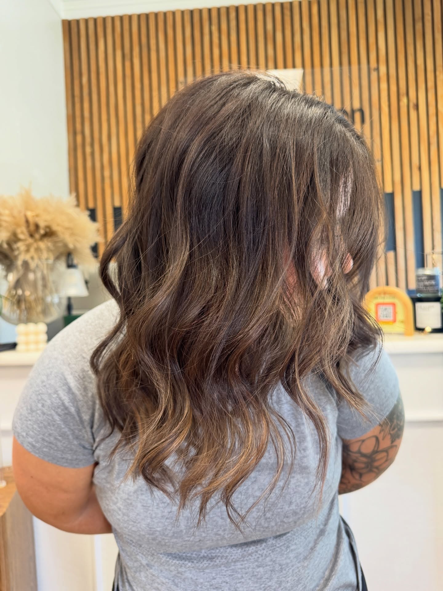 Dimensional brunette on this Hautie!
Swipe to see the before
#bhautesalon #colleyvilletx #dfwhairstylist #dfwsalon
