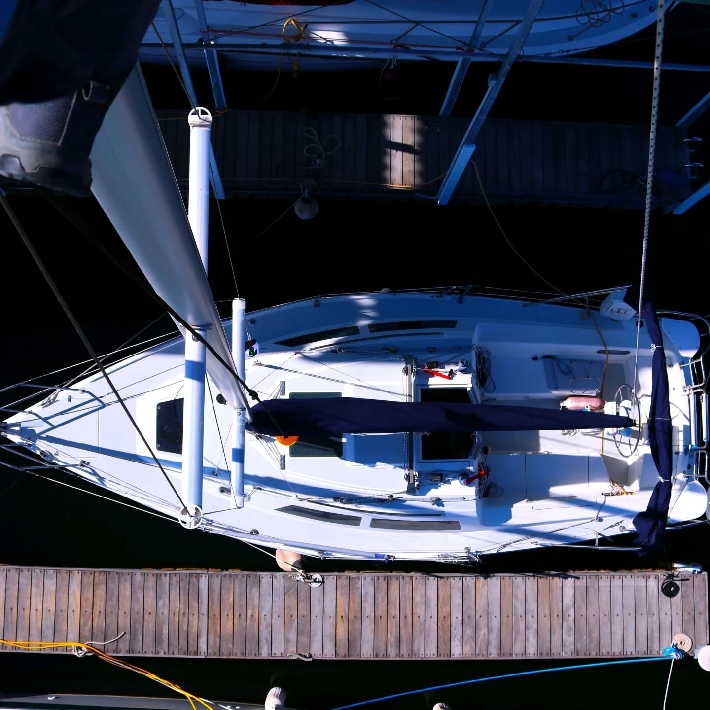 So this is what the birds see 🤨🦅
•
•
•
#sailing #sailboats #sailaz #lakepleasantaz #thingstodoinarizona