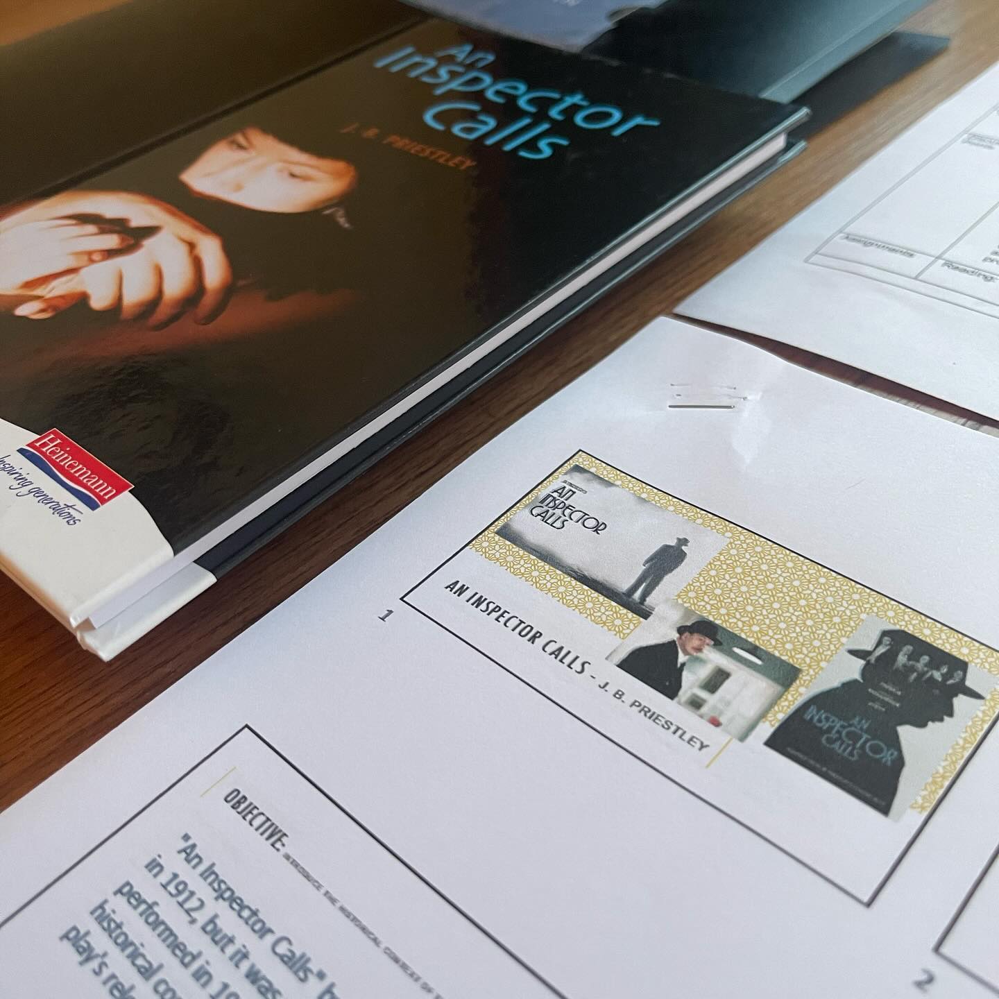 Getting ready to delve into 'An Inspector Calls' in our English tuition sessions! 📚✏️ #LiteratureLearners #PreparationIsKey