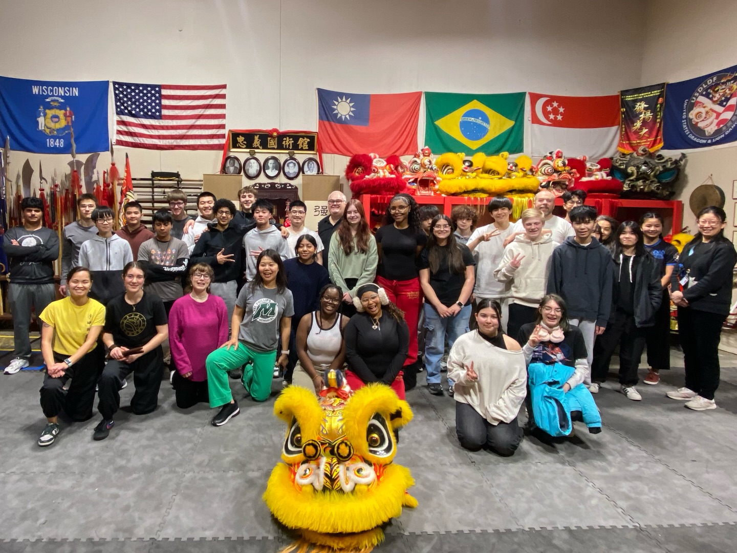 We had the honor of giving the students of Laoshi Sandra King, of Memorial High School, a tour of our new school and a taste of our kung fu and lion dance! What a great group of students! Big thank you to @ongleep @ziyun_fu1 @hopemarshall @_lailabaila_ @eaganb and @thekinni for helping out demonstrating and answering the questions of the students and chaperones, you guys are awesome! #memorialhighschool #madisonwi #martialculture #fieldtrip #chineselanguage