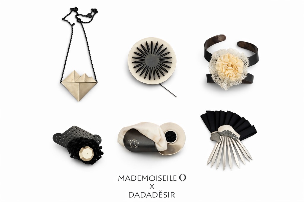 ✨ MADEMOISELLE O × DADADÉSIR ✨
Je suis très heureuse de vous présenter notre collaboration, née de la rencontre entre deux univers libres et singuliers : une joaillerie décalée, résolument dada.
Broches, colliers, bagues, peignes… autant de pièces issues de notre créativité partagée, entre poésie, audace et irrévérence.
À découvrir très bientôt 💫
📍 Rendez-vous le vendredi 27 mars, de 17h à 20h, à l’Atelier Mademoiselle O, pour un moment chaleureux et vivant.
Nous aurons également le plaisir de retrouver Nicolas Babey, invité du mois dernier, à l’occasion du finissage de son exposition.
@dadadesir — une maison qui refuse les cases et les étiquettes. Derrière ce nom qui trébuche délicieusement se dévoile une personnalité entière et sans compromis : mon amie Myriam Jung.
On vous attend 🤍