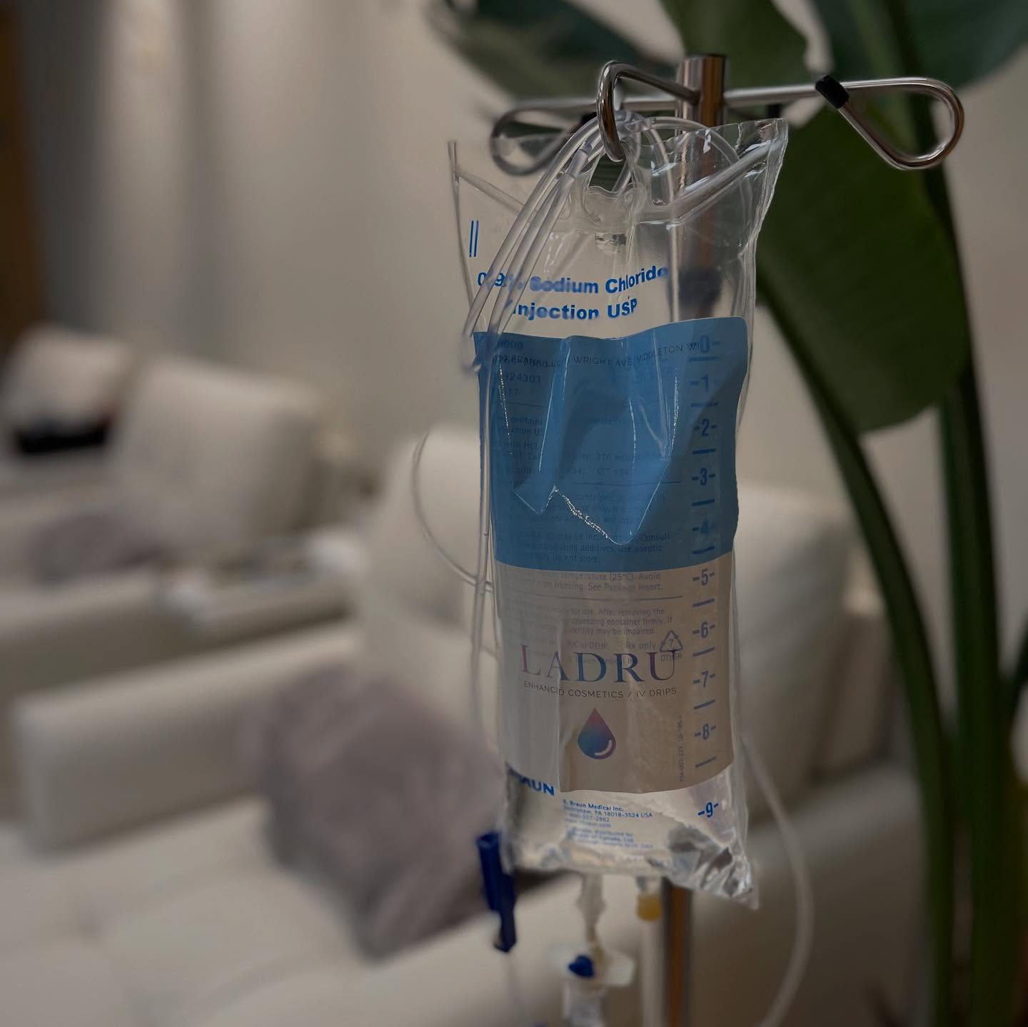Post Holiday Hydration 💧Open today and Saturday #ivdripvitamintherapy #ivdrips #middletonwi #middletonhills