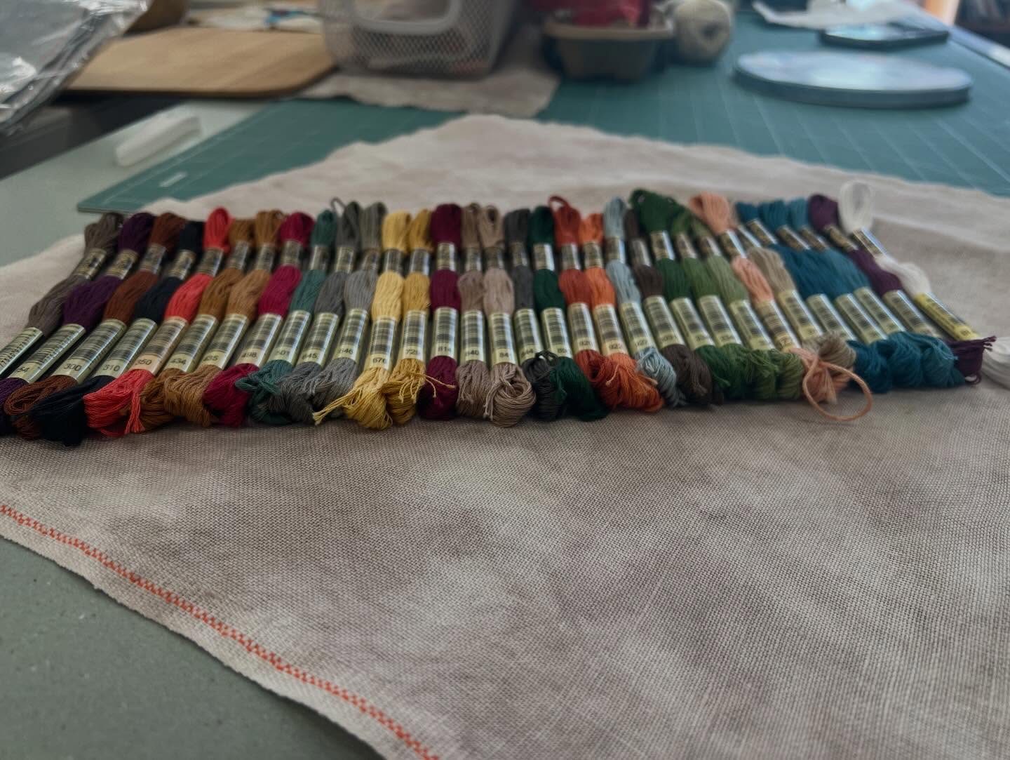 Who’s waiting to start the @lolacrowcrossstitch SAL? A fabric dyer is in the house! Look at this amazing 32 count zweigart linen. I have one spare piece and happy to dye to order. Price is dependent on fabric type. Reach out if you are keen on purchasing a piece or a complete kit of threads and fabric. #lolacrowcrossstitch #mueseumaftermidnight