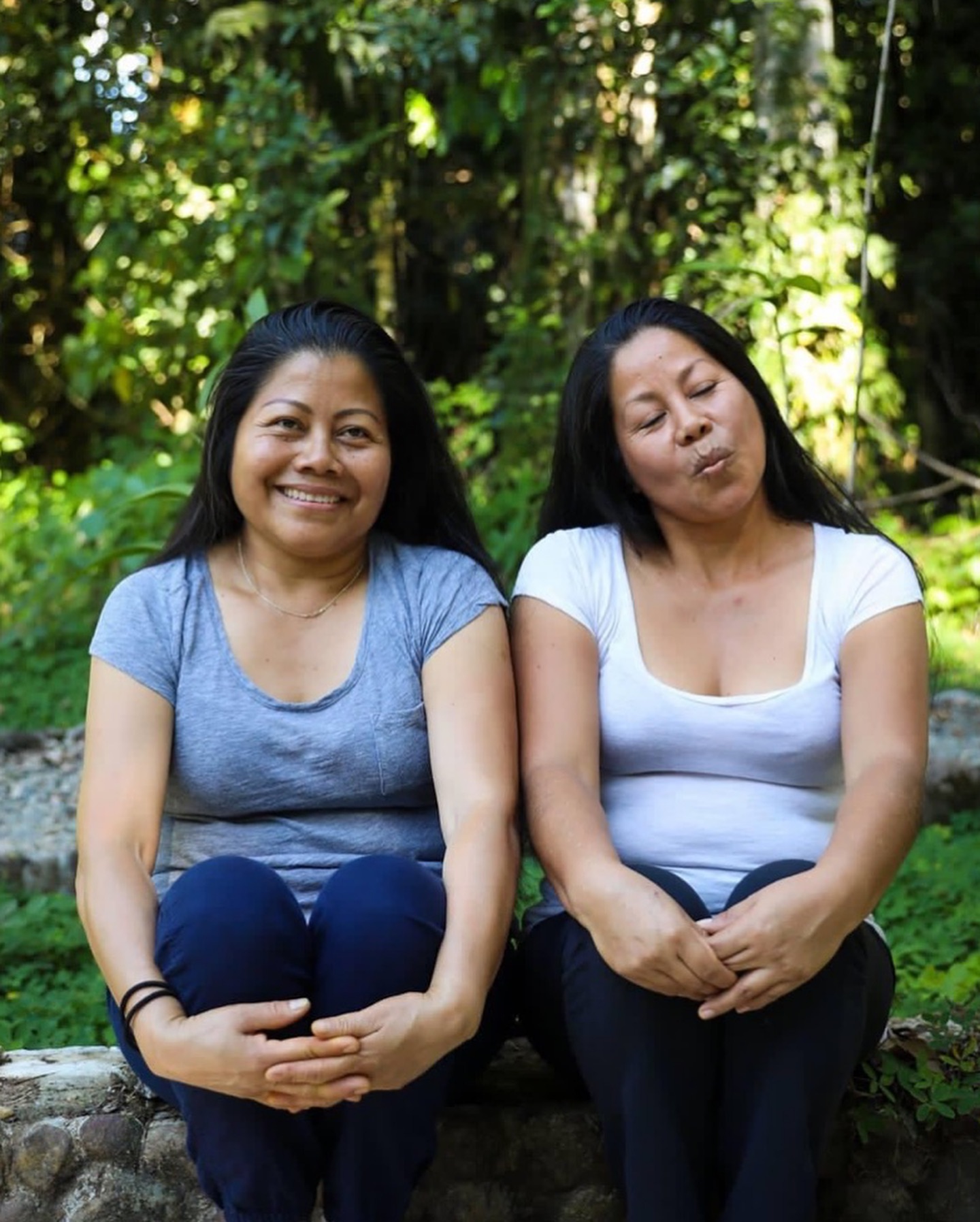 Andi-Muntun matriarchs❤️🔥 a moment for the women (many not pictured) who hold us together and nourish us with delicious meals
Matriarcas de Andi-Muntun❤️🔥 un momento para las mujeres (muchas no aparecen en la foto) que nos mantienen unidos y nos nutren con comidas deliciosas
📸: @saccharine.mp4