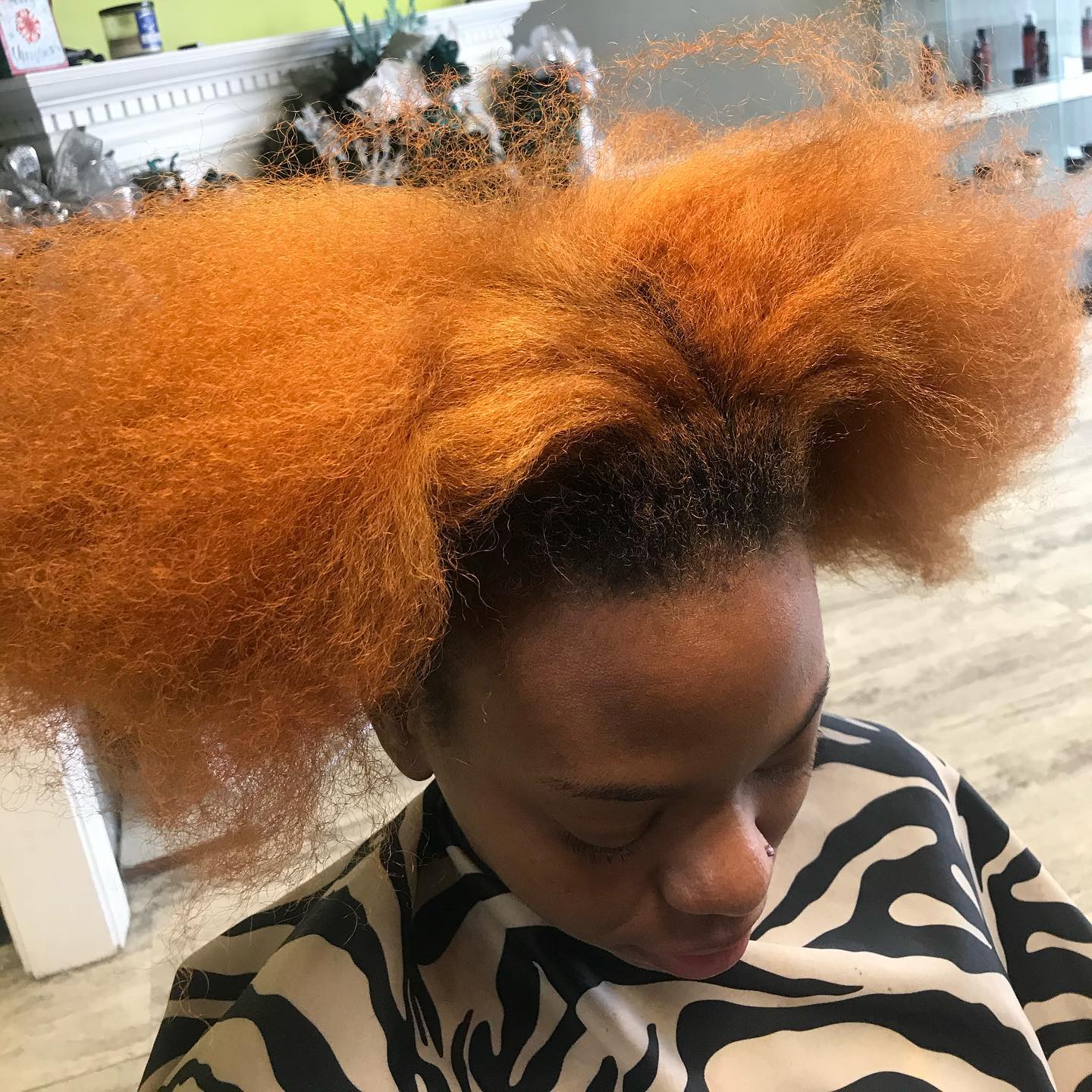 She asked 💇🏾♀️and I delivered!!!
❤️
❤️
Swipe left to see transformation!
#bigchop #cut#rvahairstylist #dmvhairstylist #vuu#vcu