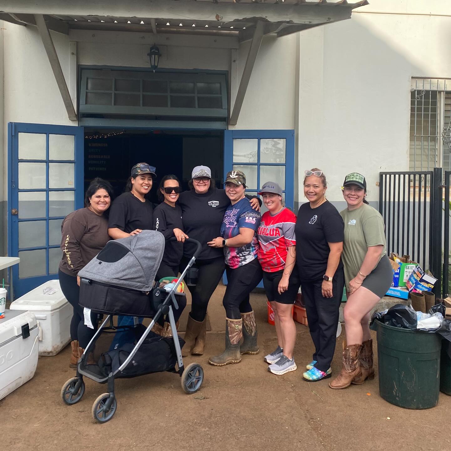 Mahalo nui loa to St. Michael’s Church, Nicole Kahele, and her incredible mana wāhine hui 🤍
Yesterday we picked up three full van loads of donations — over 2,000+ pounds of diapers, wipes, baby food, formula, and personal hygiene supplies for our ʻohana in need.
These items will be available at our resource table at Waialua District Park for anyone in need. Come see us from 10:00 AM – 6:00 PM 🤍
#hmhbhawaii #konalowstormrelief #communitycares #waialuadistrictpark
